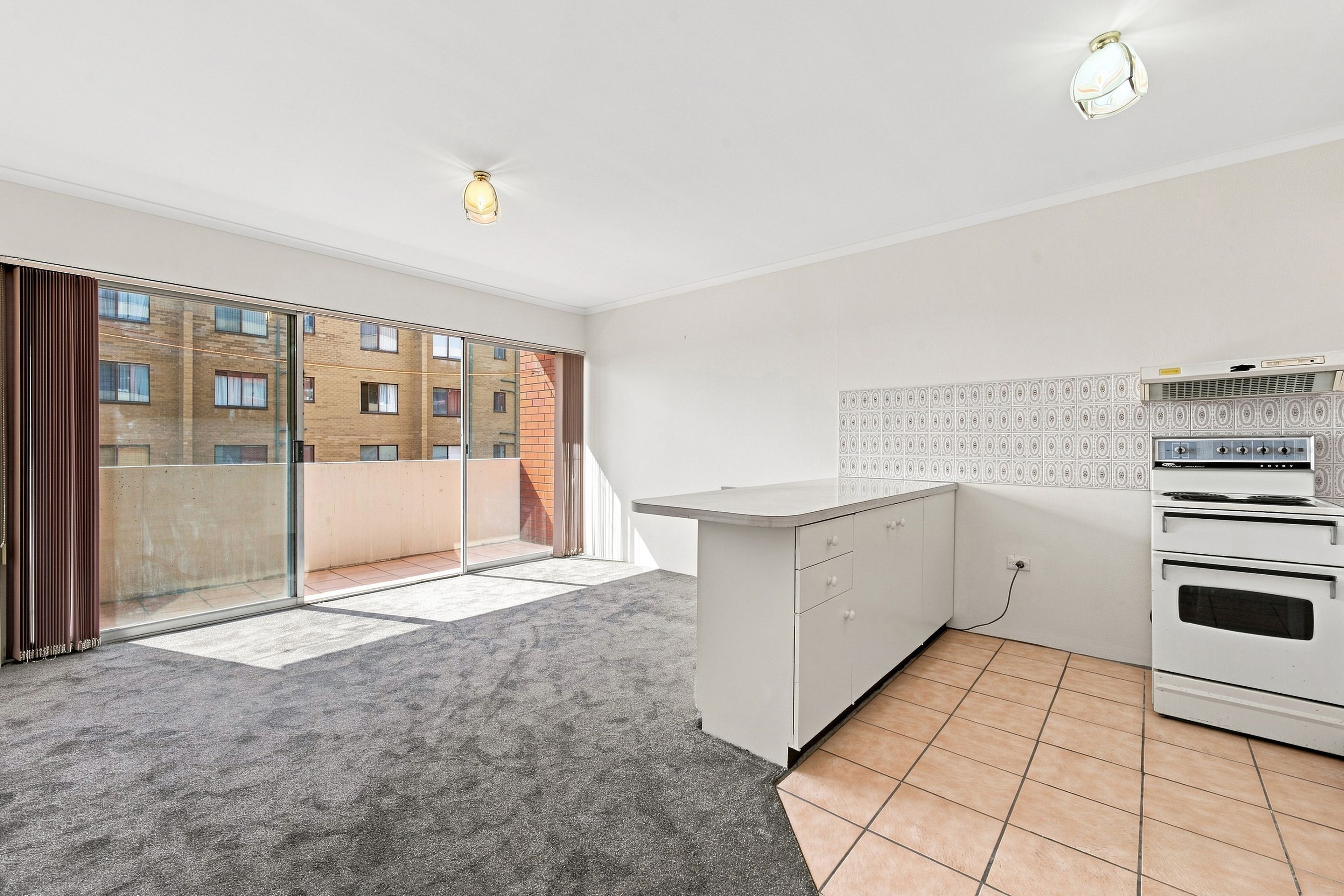 2/6-8 King Street — photo 3 of 15