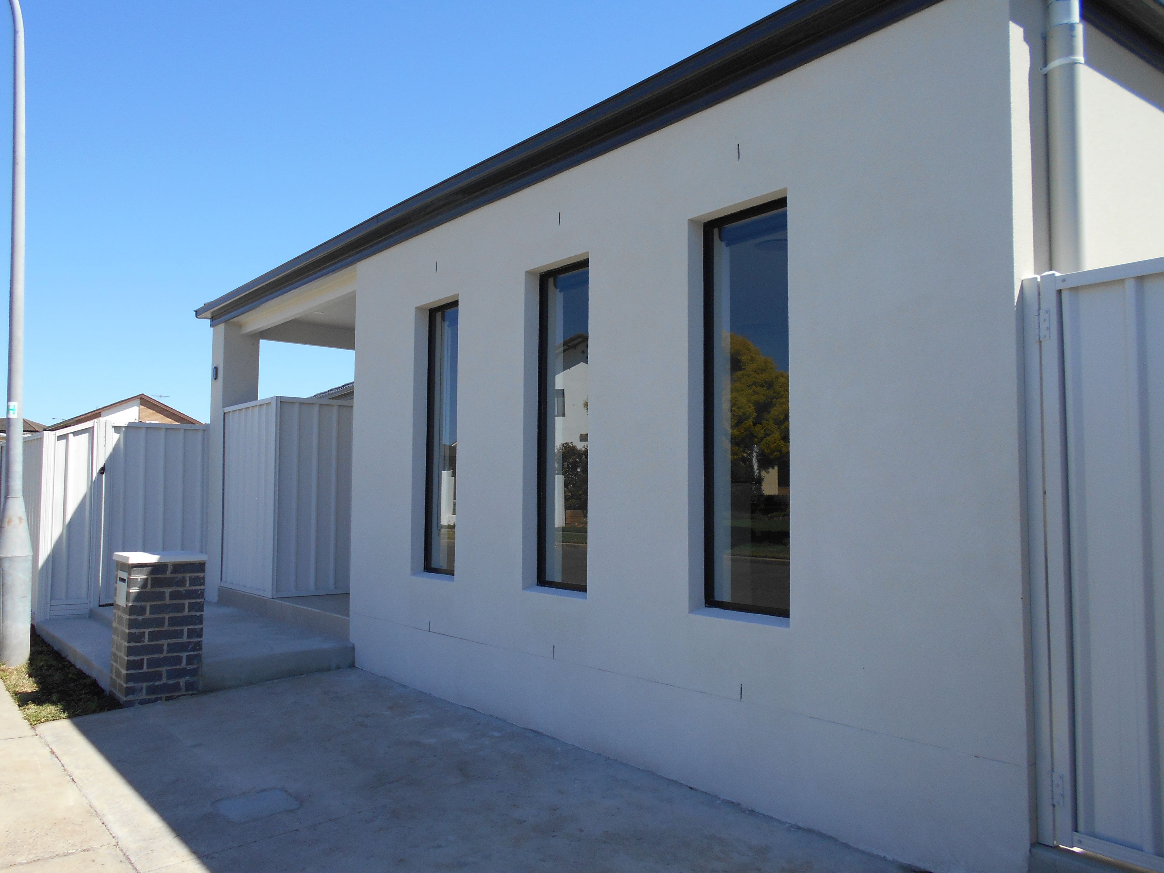 1 Yakima Avenue, Bossley Park, NSW 2176