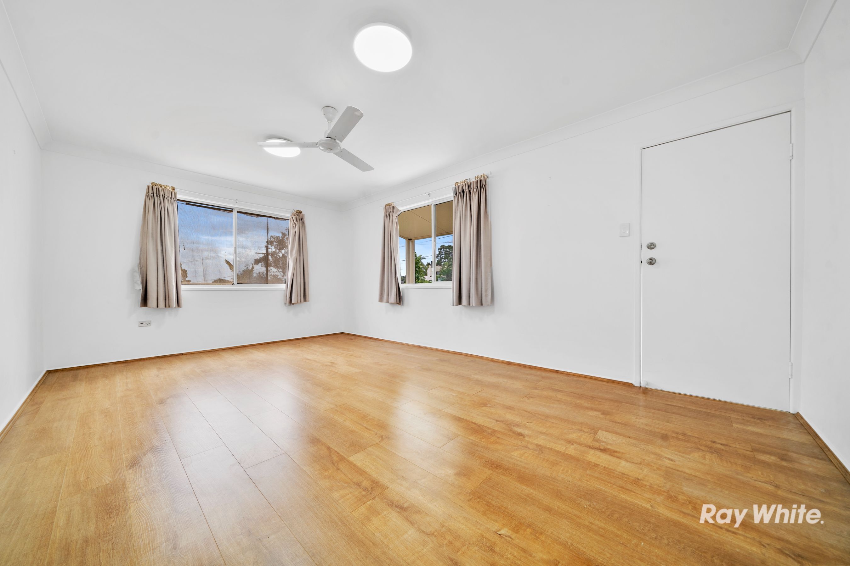 4 Oak Street, Bundamba, QLD 4304
