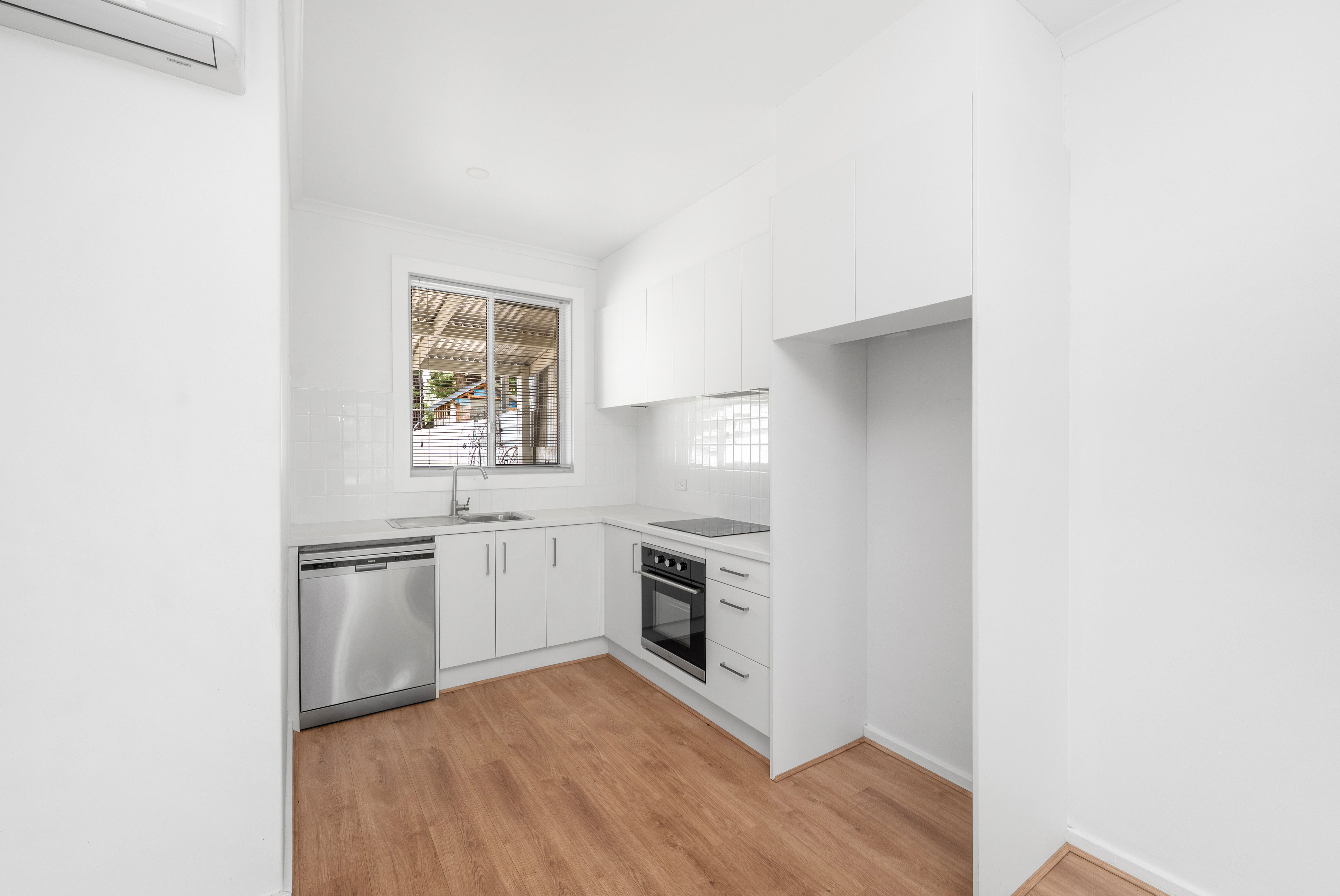 58 Mofflin Road — photo 5 of 14