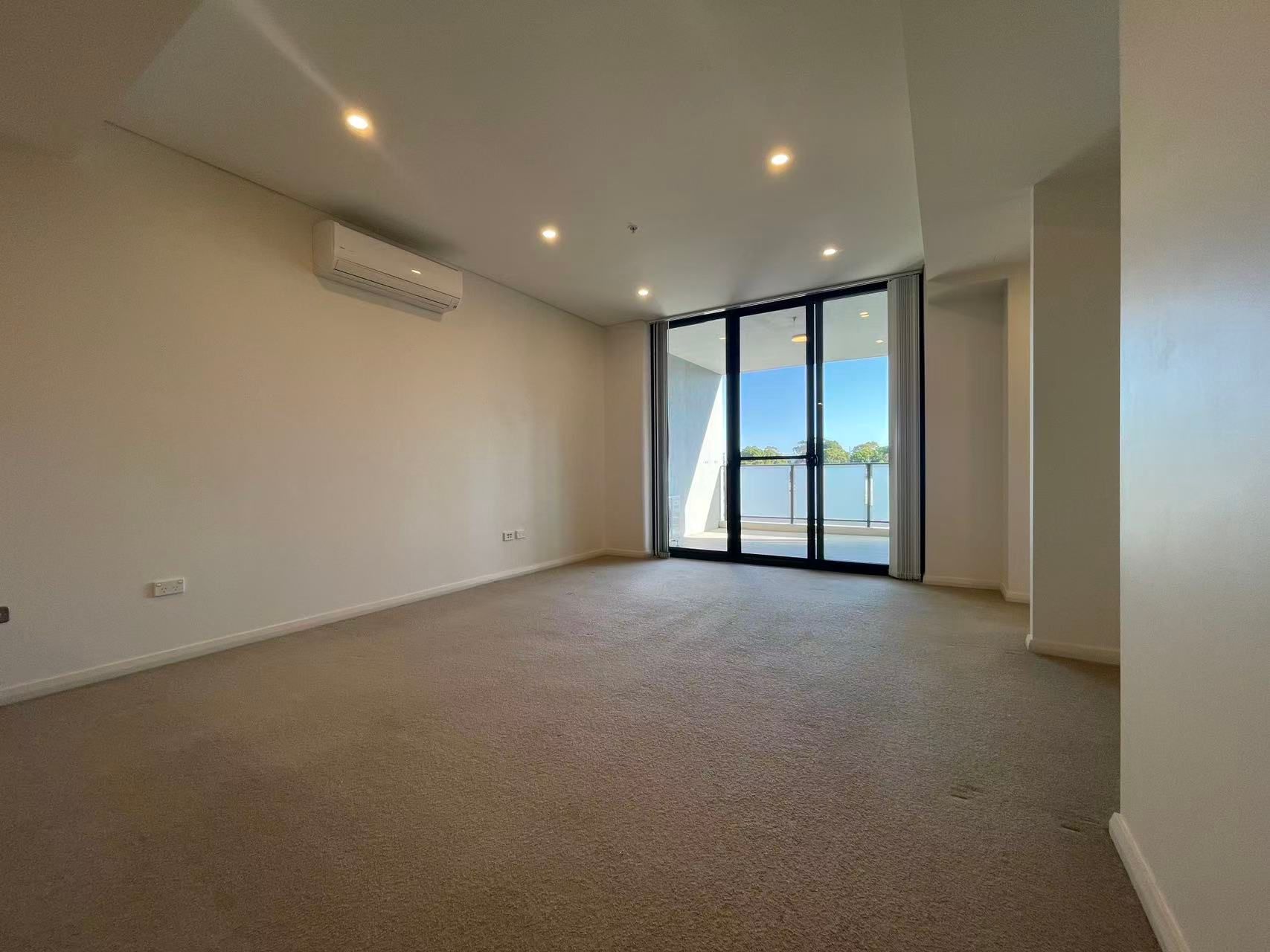 301/118 Princes Highway — photo 3 of 15