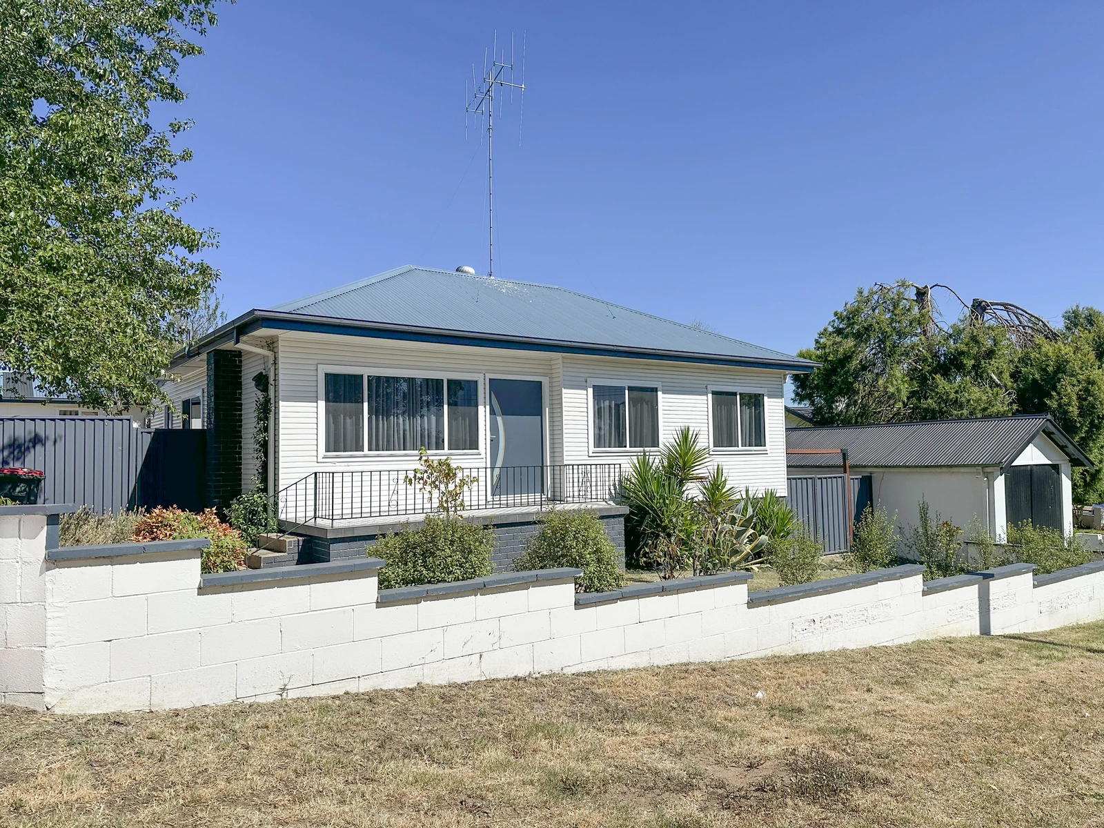 23 Macquarie Street, West Bathurst, NSW 2795
