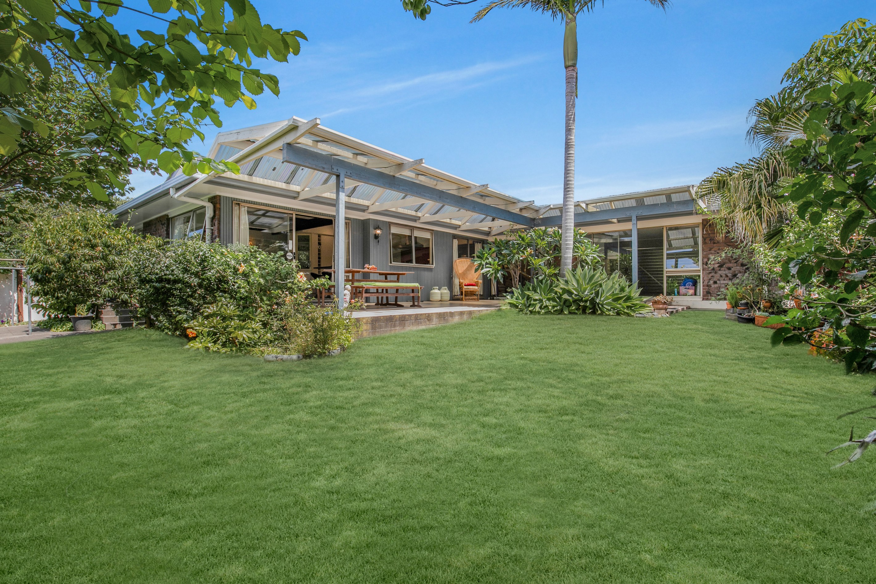 8 Rapallo Place, Farm Cove, Manukau City