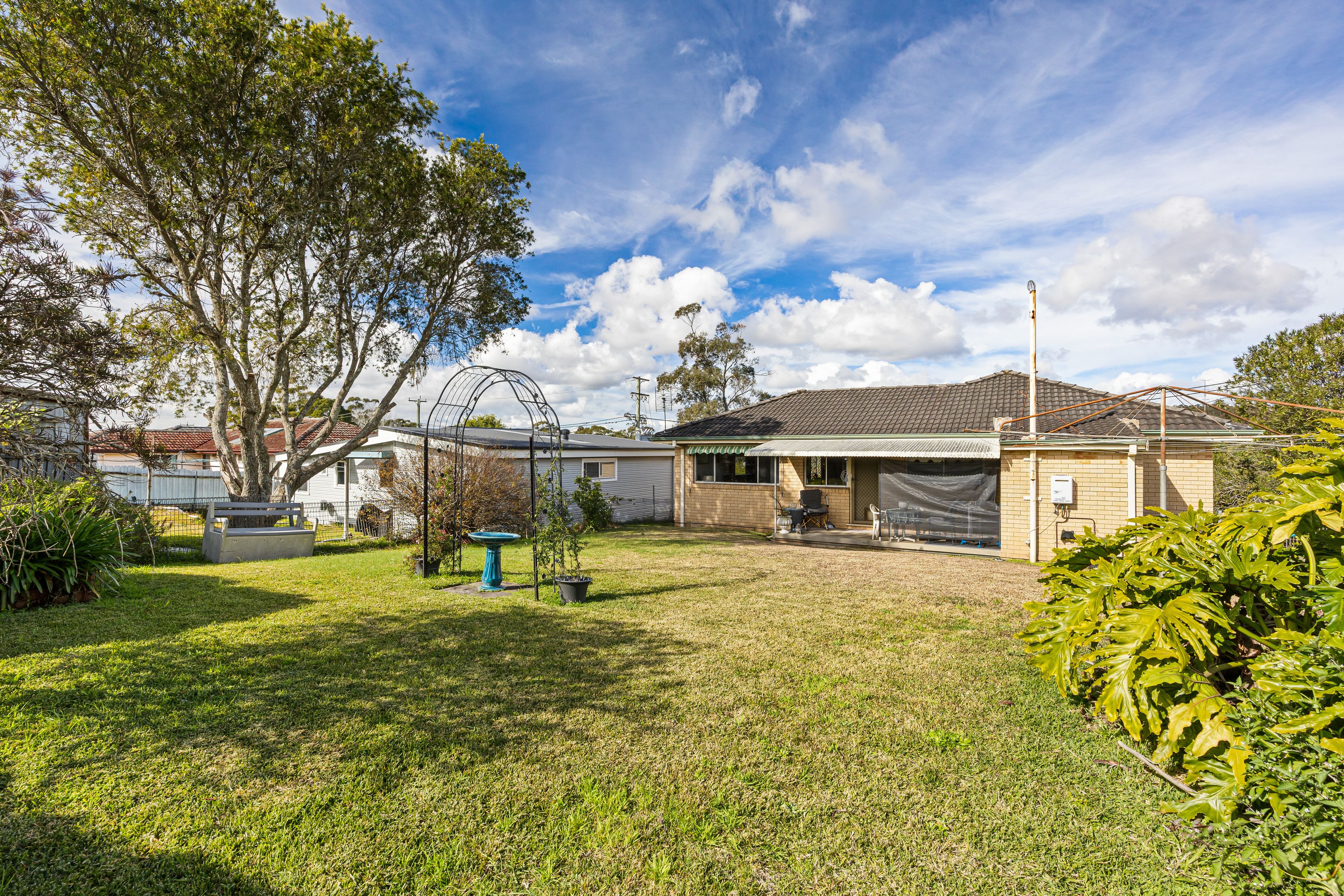 4 McInnes Street — photo 10 of 16