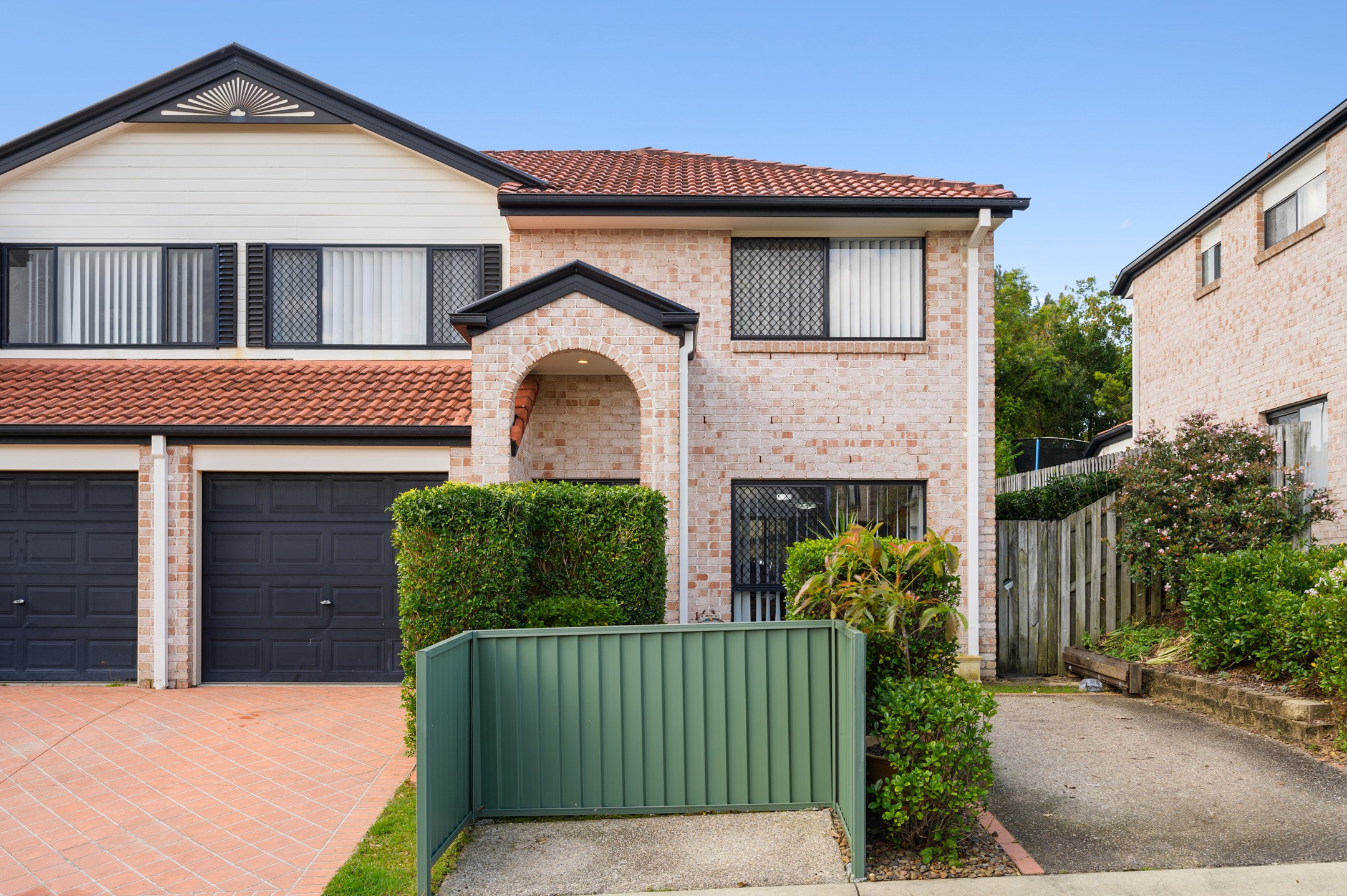 18/141 Pacific Pines Boulevard, Pacific Pines, QLD 4211