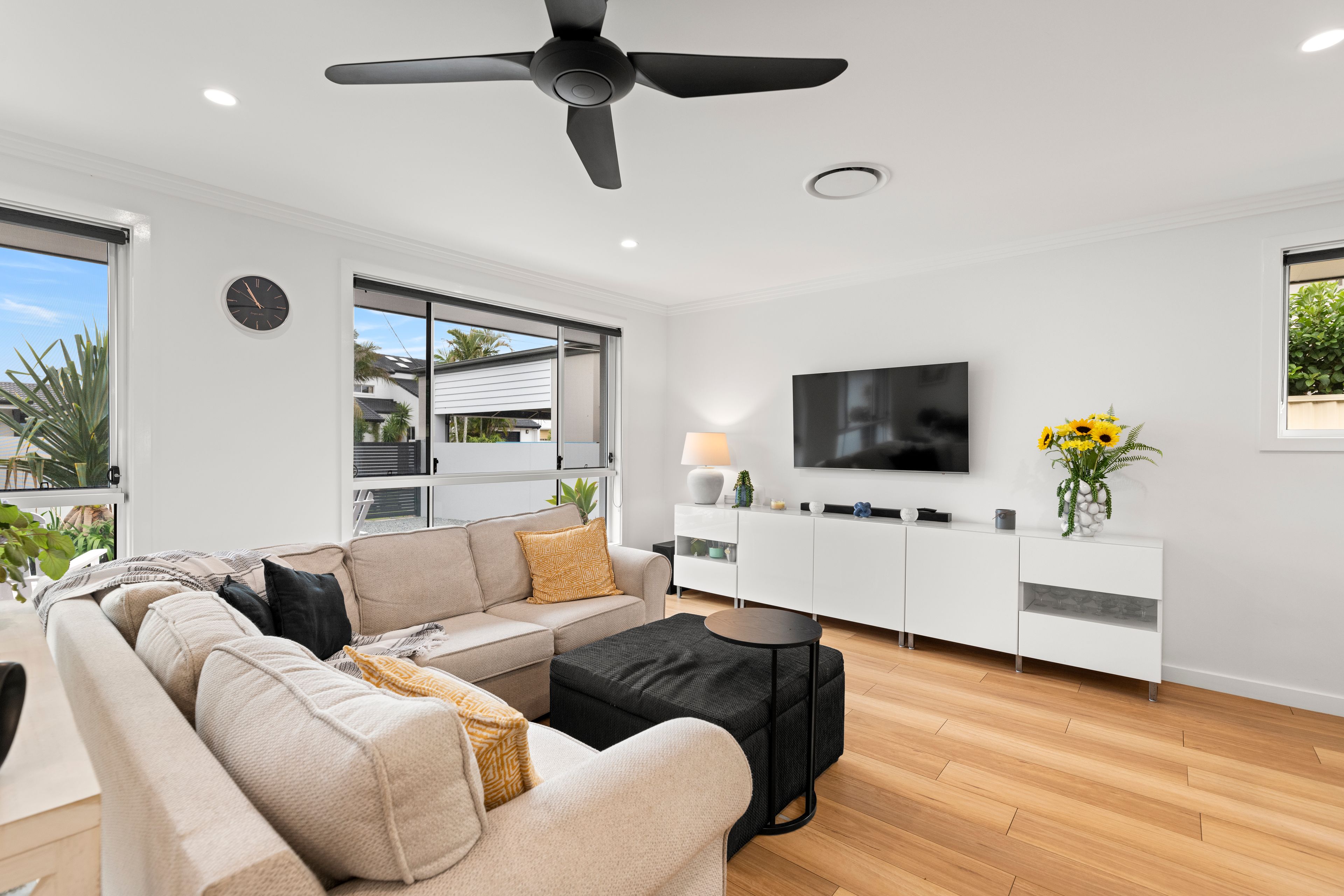 28 Kingfisher Crescent, Burleigh Waters, QLD 4220