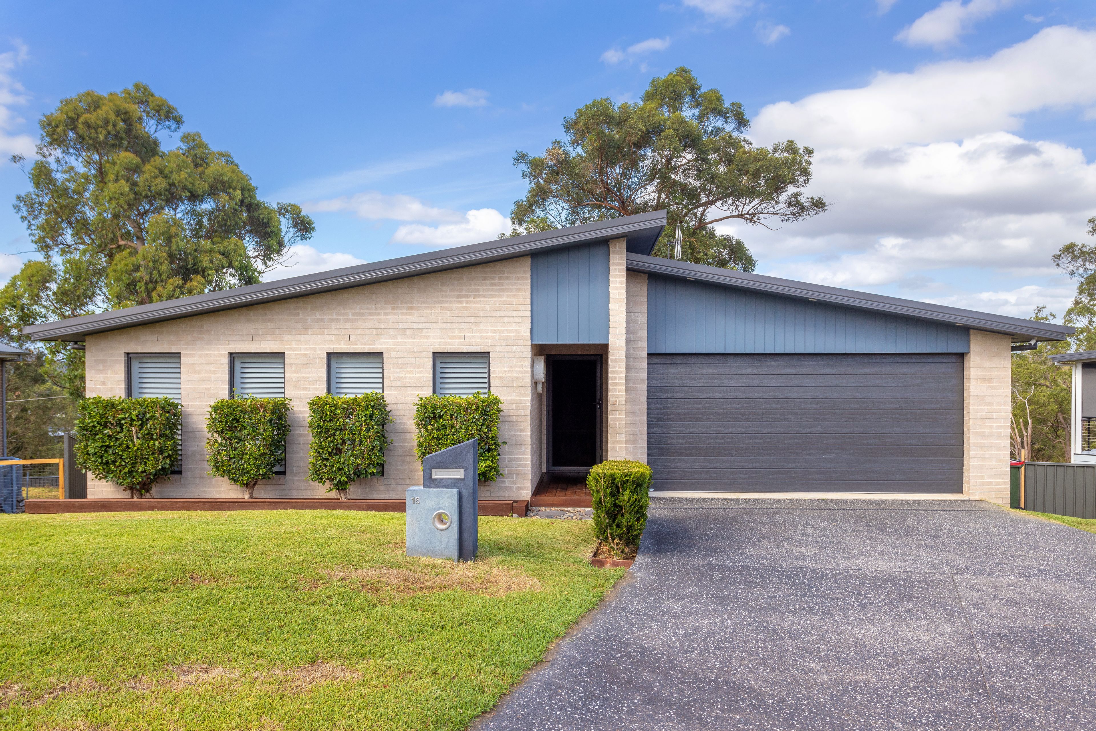16 Adelaide Close, Wingham, NSW 2429