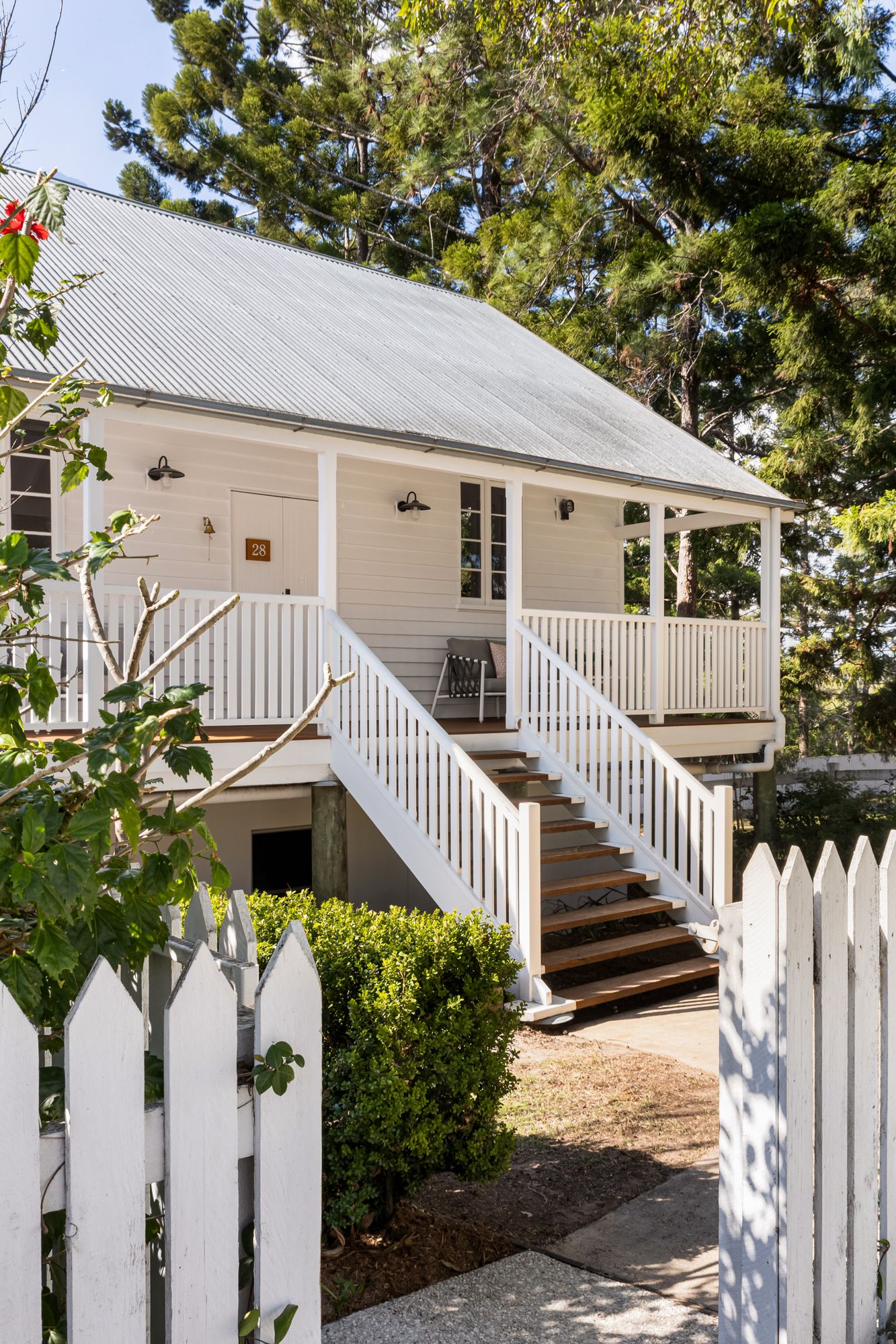 693 Seventeen Mile Rocks Road, Sinnamon Park QLD 4073