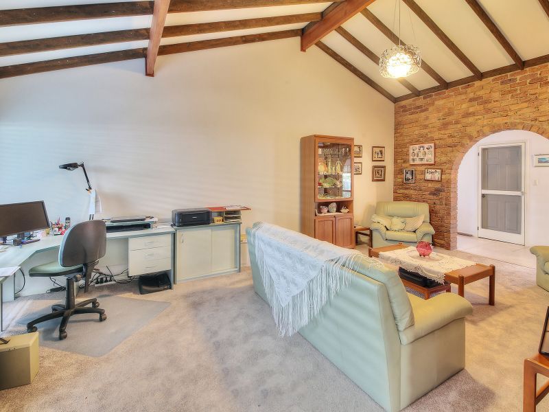 8 Macbeth Place, Sunnybank Hills, QLD 4109