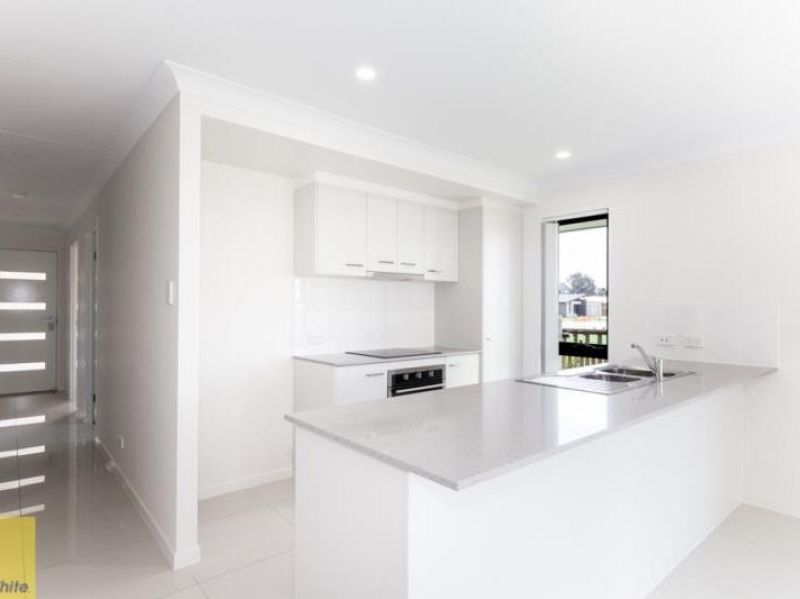 1/25 Azure Street, Rosewood, QLD 4340