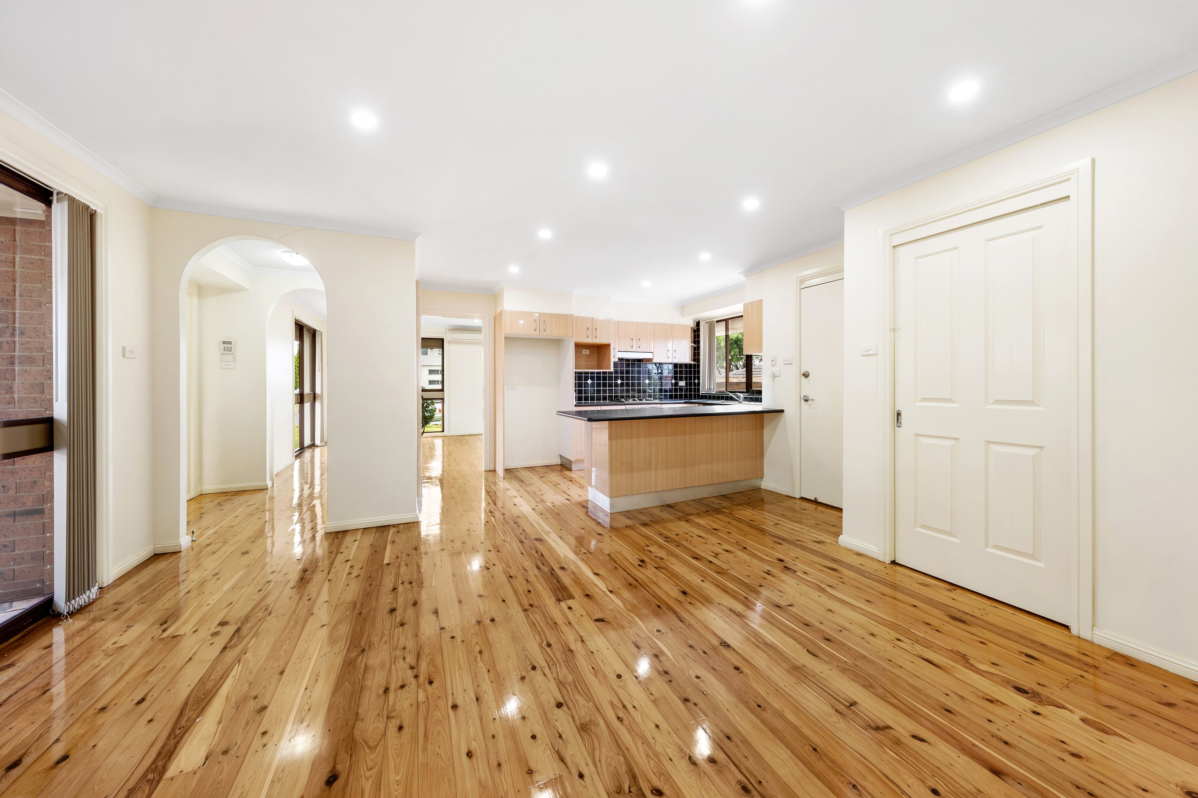 4 Murrumbidgee Street, Bossley Park, NSW 2176