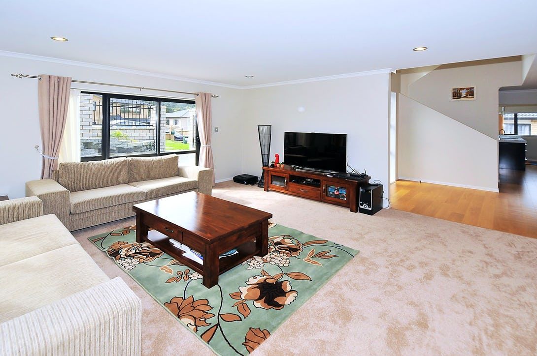 24 Silver Moon Road, Albany, North Shore City