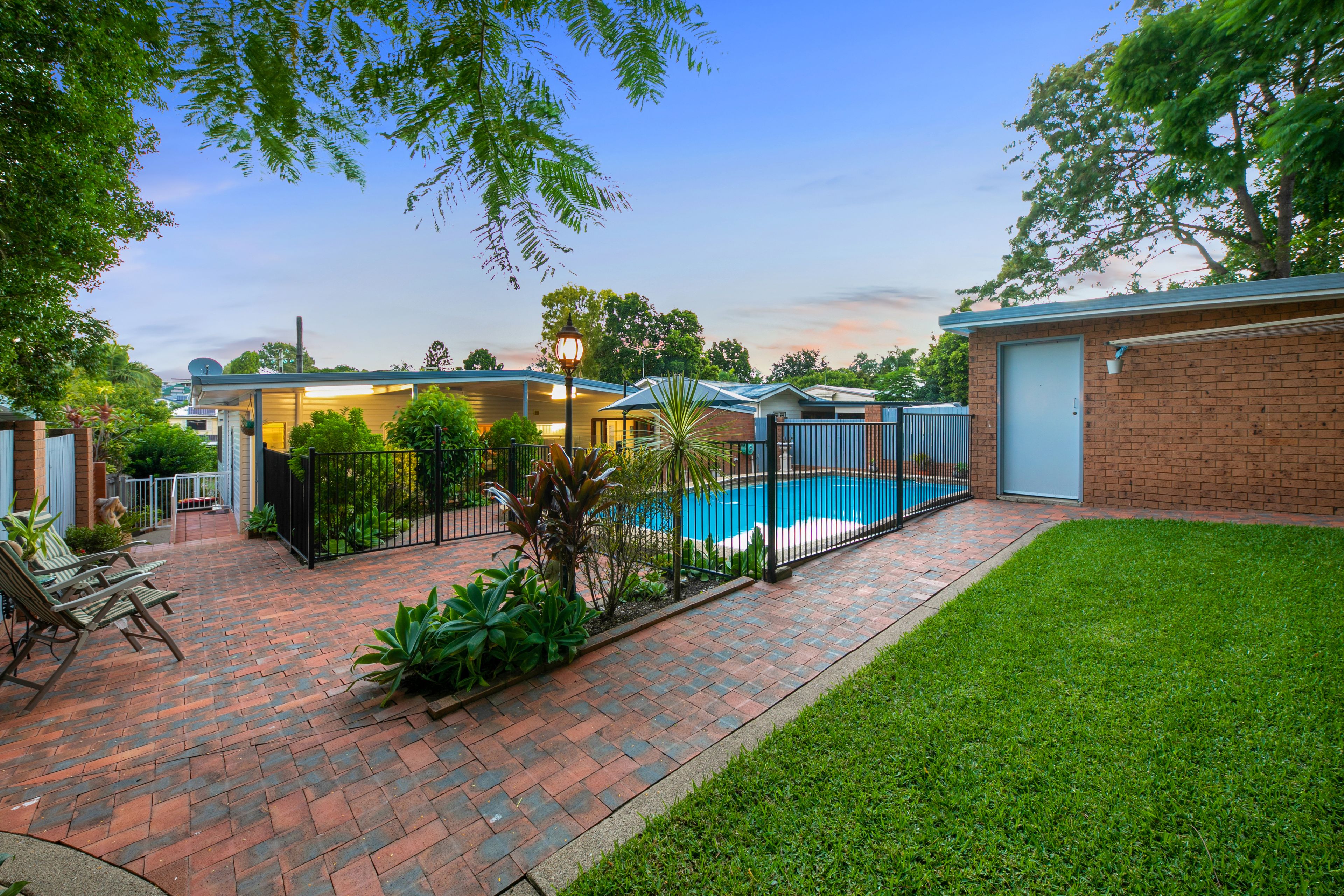 54 Keble Street, Corinda, QLD 4075
