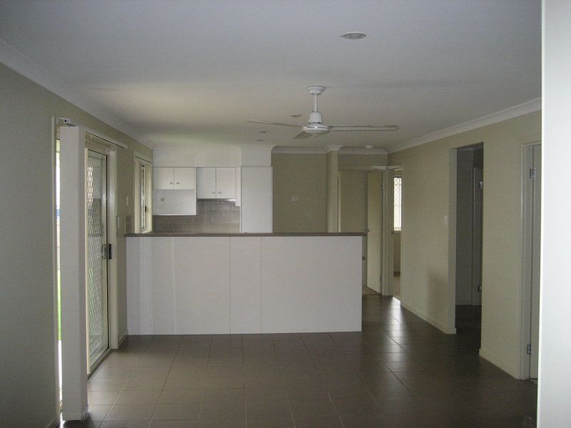 24 Peppertree Drive, Holmview, QLD 4207