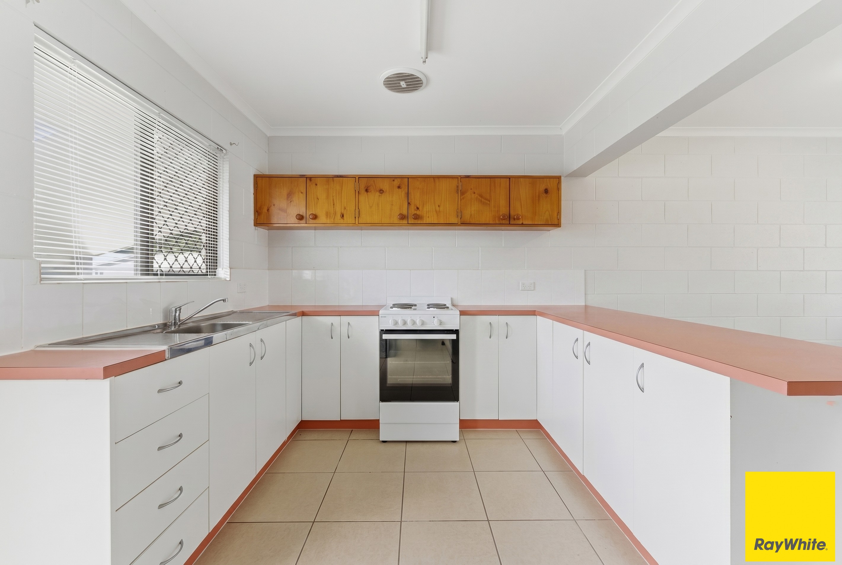 20/64 Pease Street, Manoora, QLD 4870