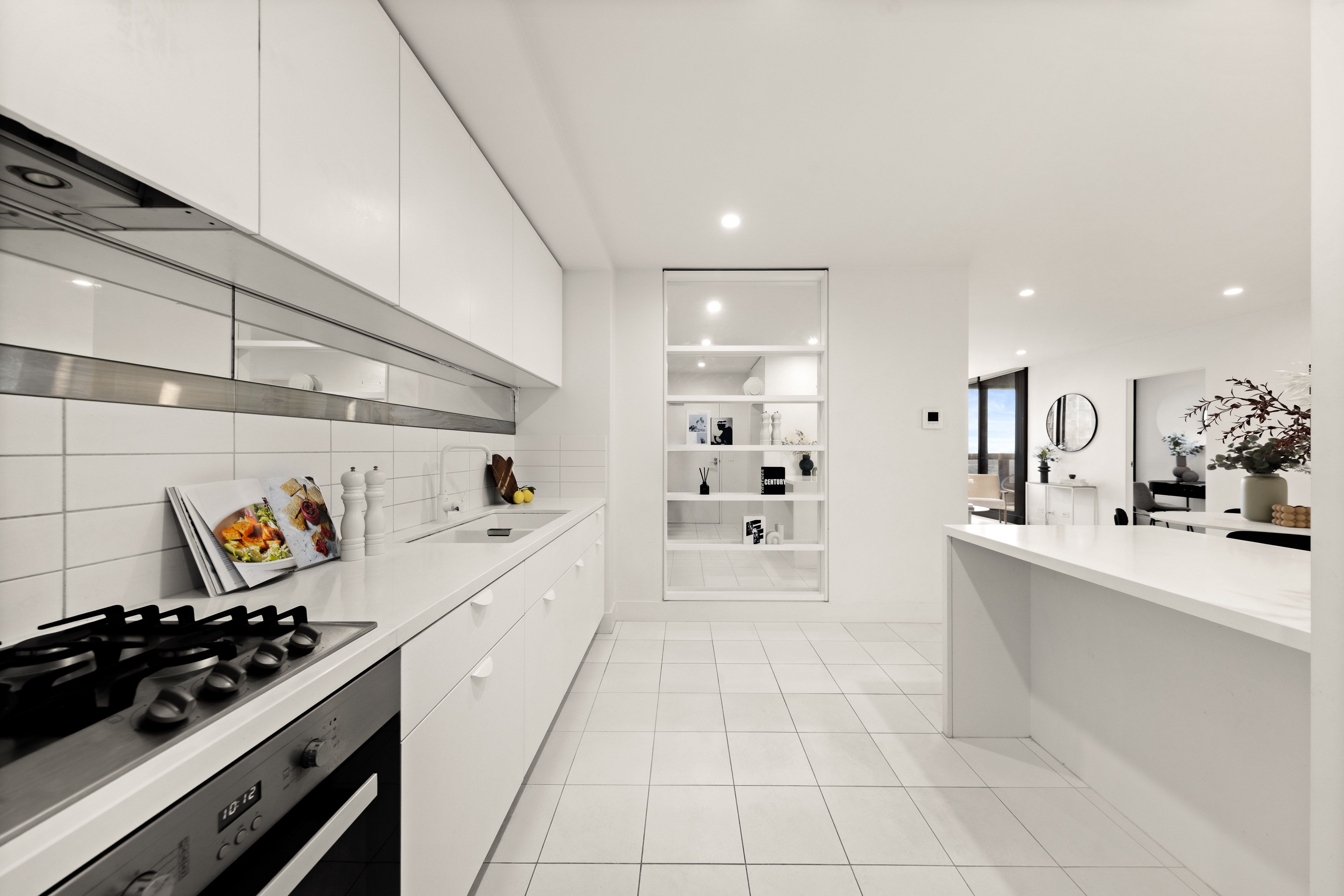 3203/500 Elizabeth Street — photo 9 of 27