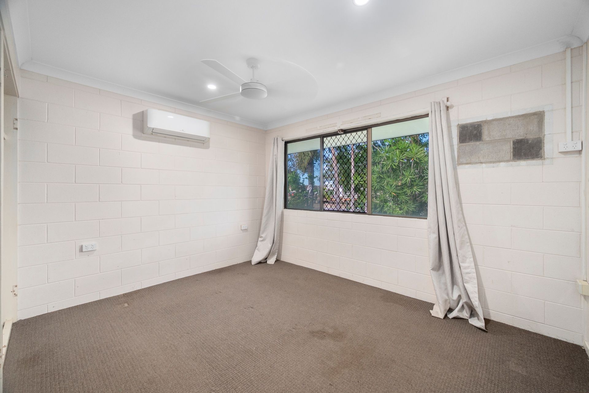 6 Salisbury Crescent — photo 8 of 15