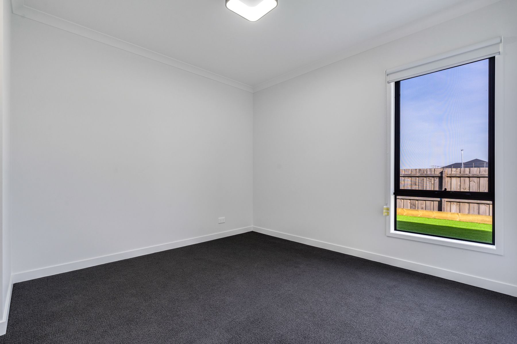 12 Aviemore Street — photo 15 of 21
