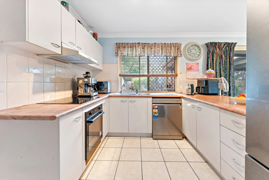 30 Timaru Crescent, Eight Mile Plains, QLD 4113