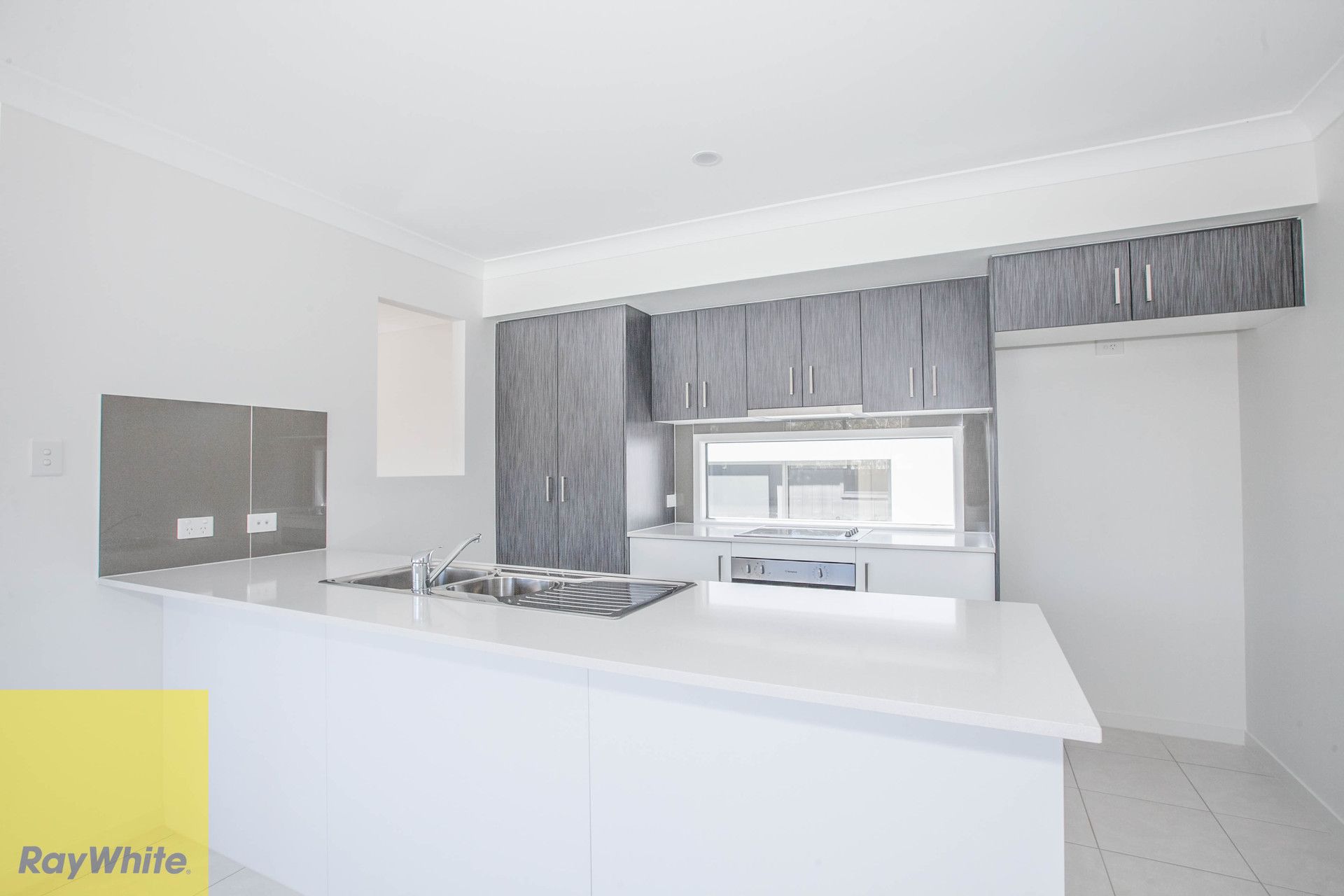 3 Sewells Circuit, Spring Mountain, QLD 4300