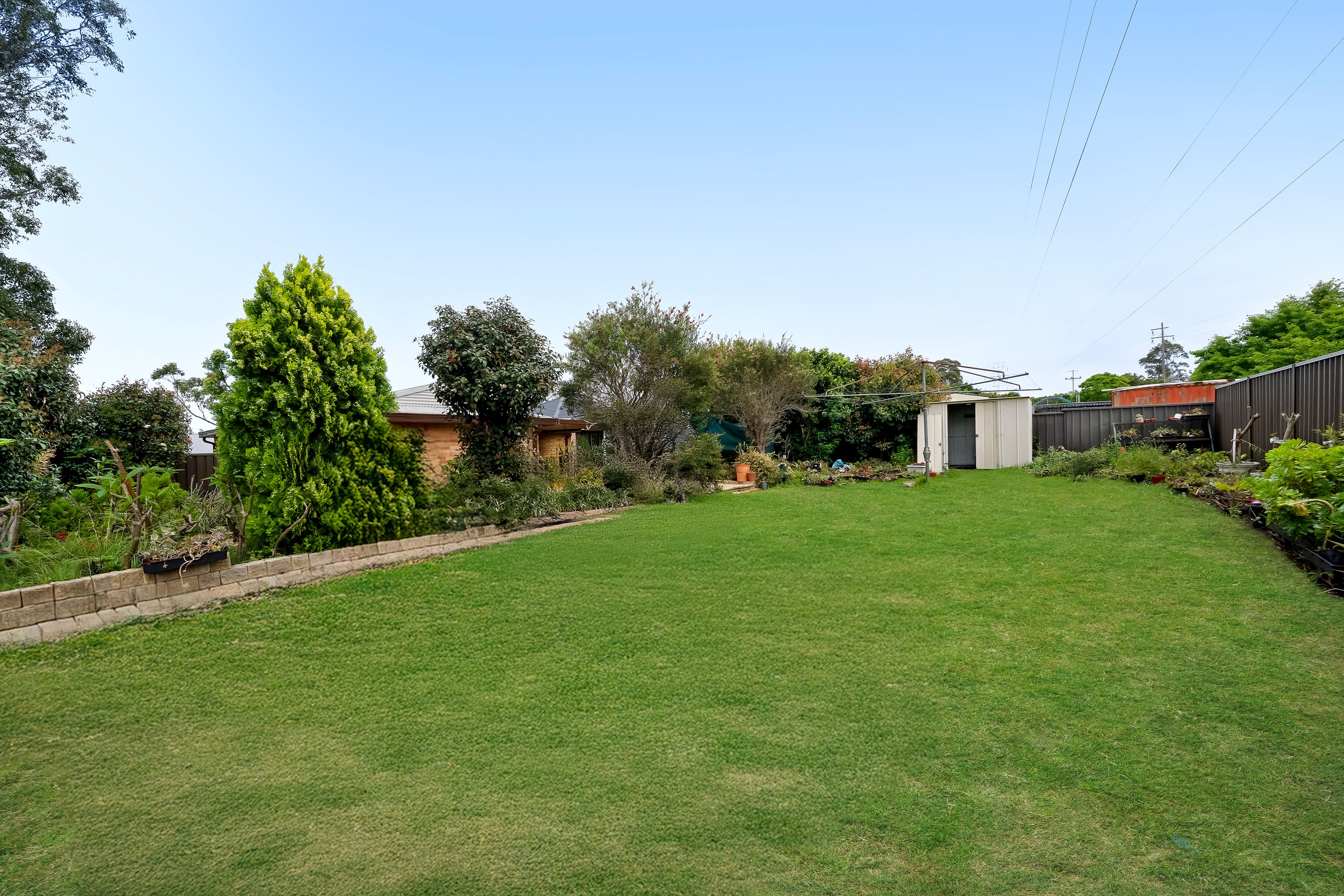 76 Hume Crescent — photo 18 of 21