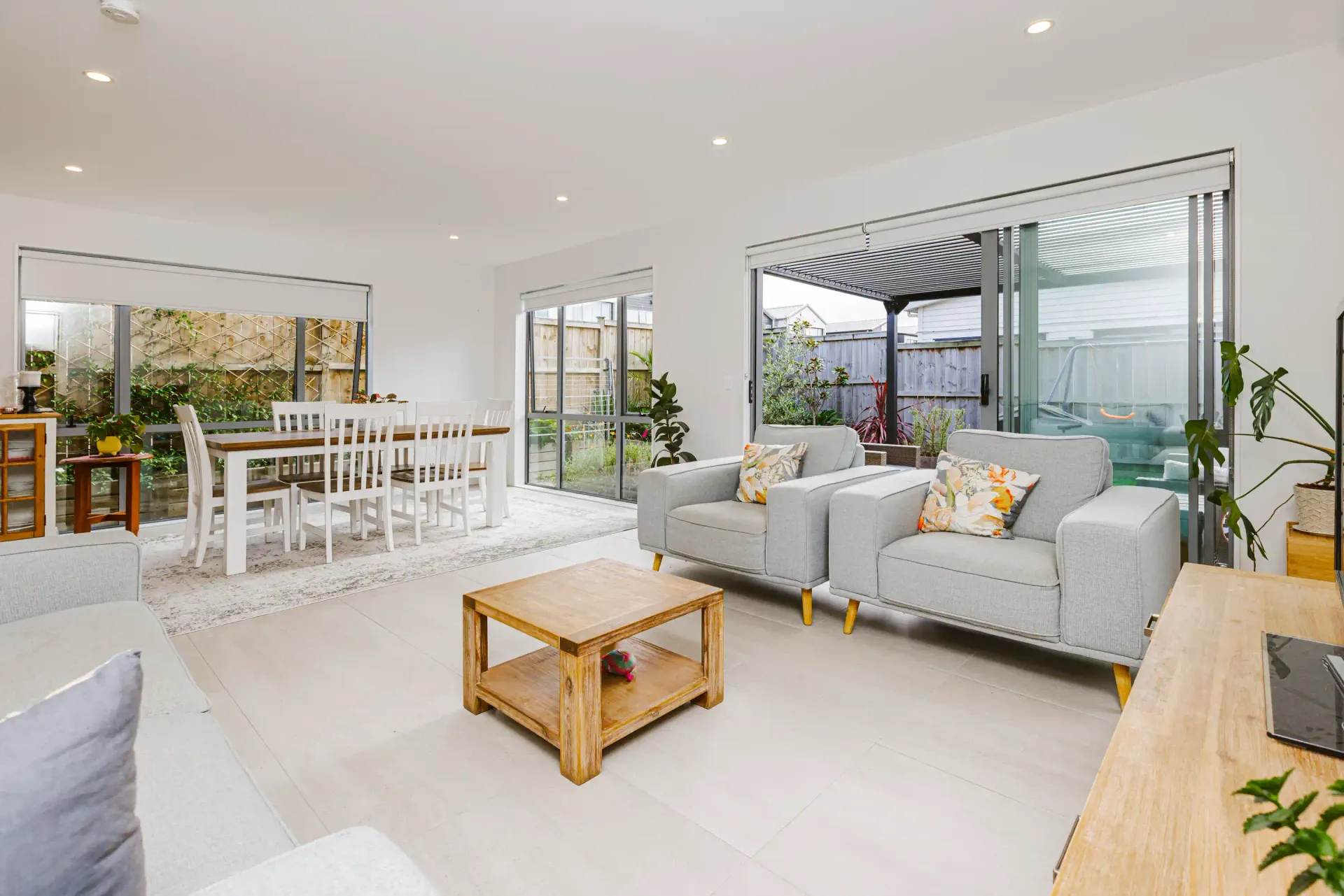 65 Exmoor Road photo 2
