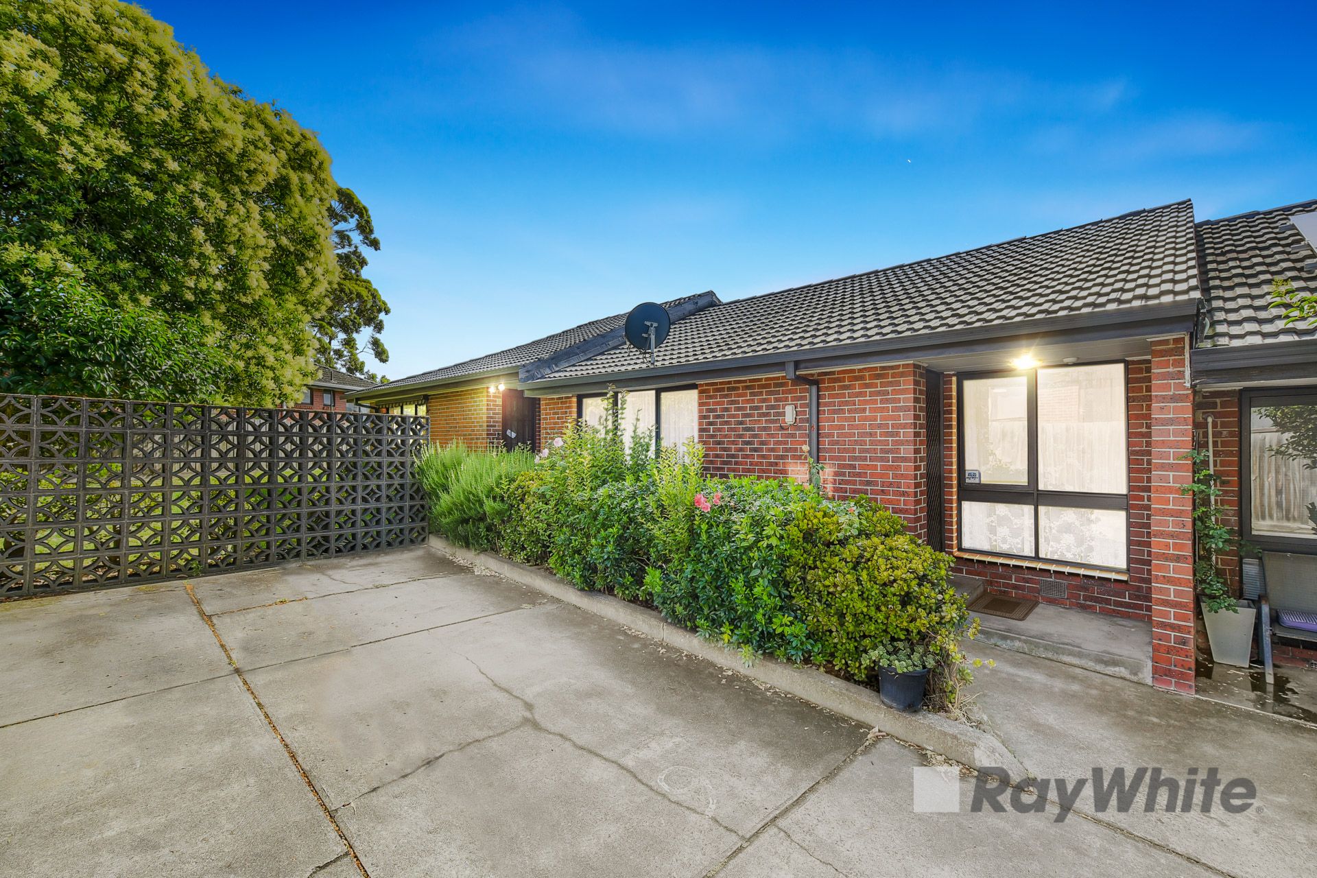 1 Rhoden Court, Dandenong North VIC 3175