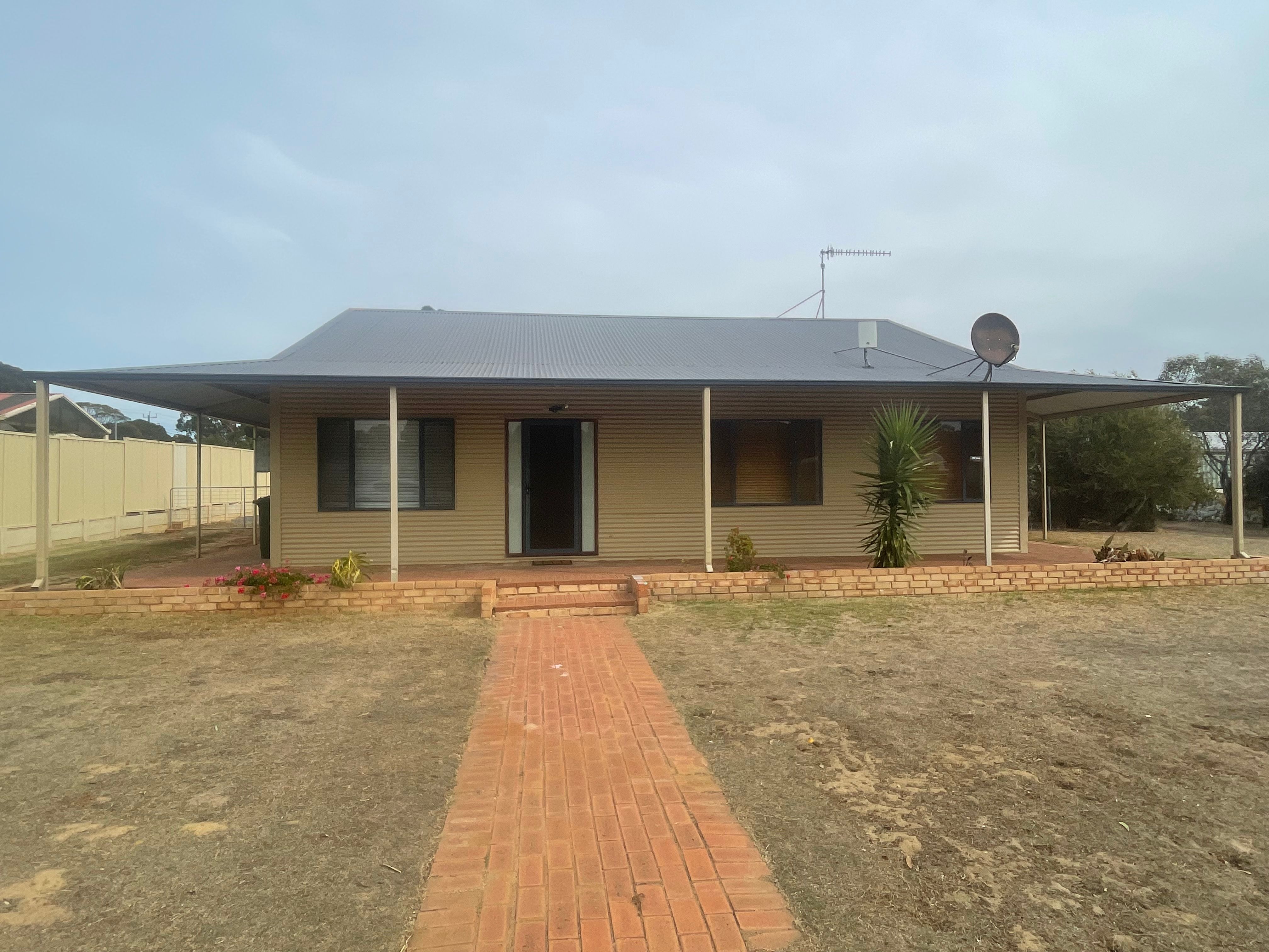 52 India Street, Broomehill Village, WA 6318 House for Sale Ray