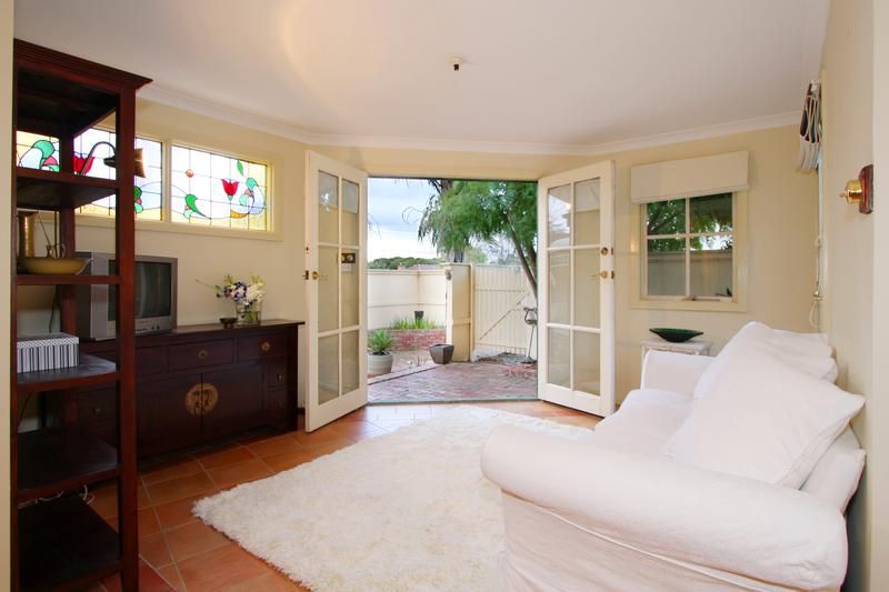 1/2 Kalymna Grove, Chadstone, VIC 3148