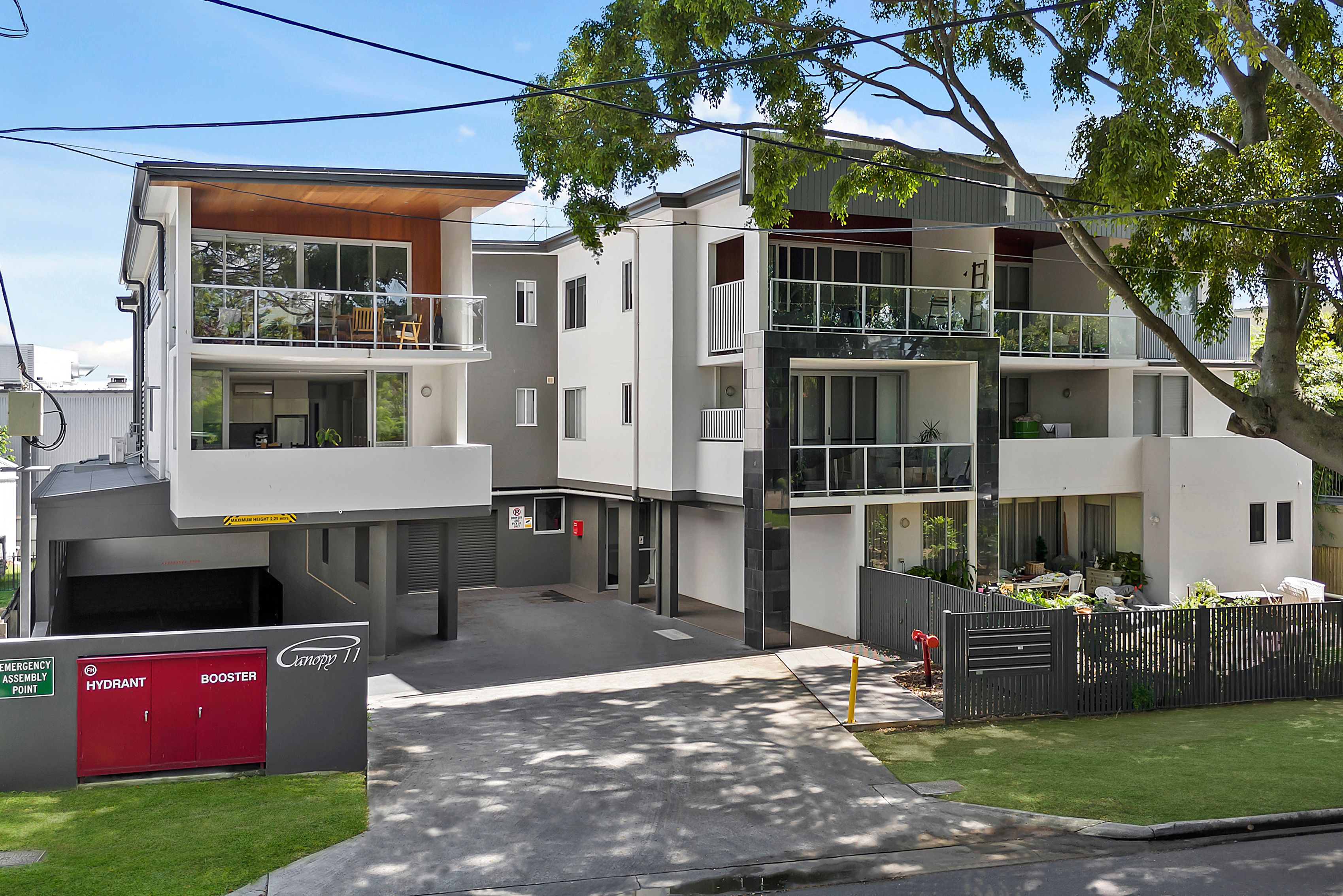 11 Blackburn Street, Moorooka QLD 4105