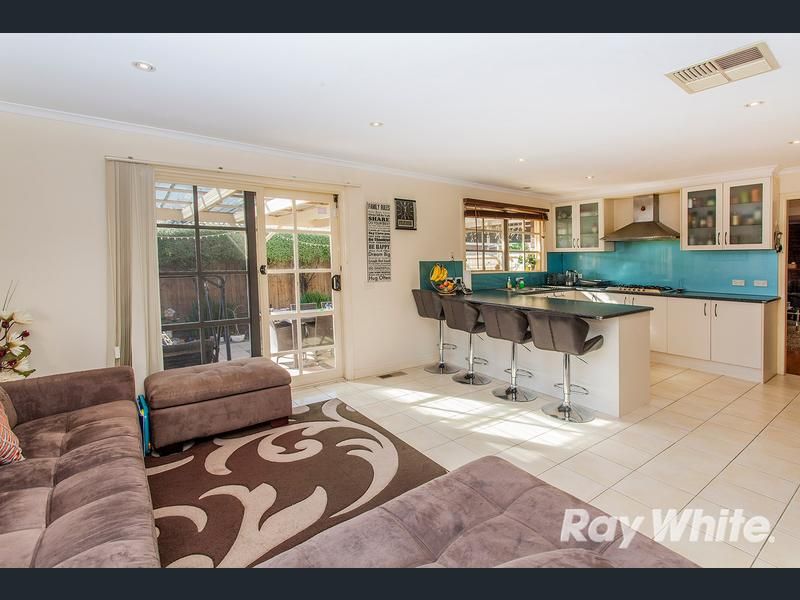 113 Dandelion Drive, Rowville, VIC 3178