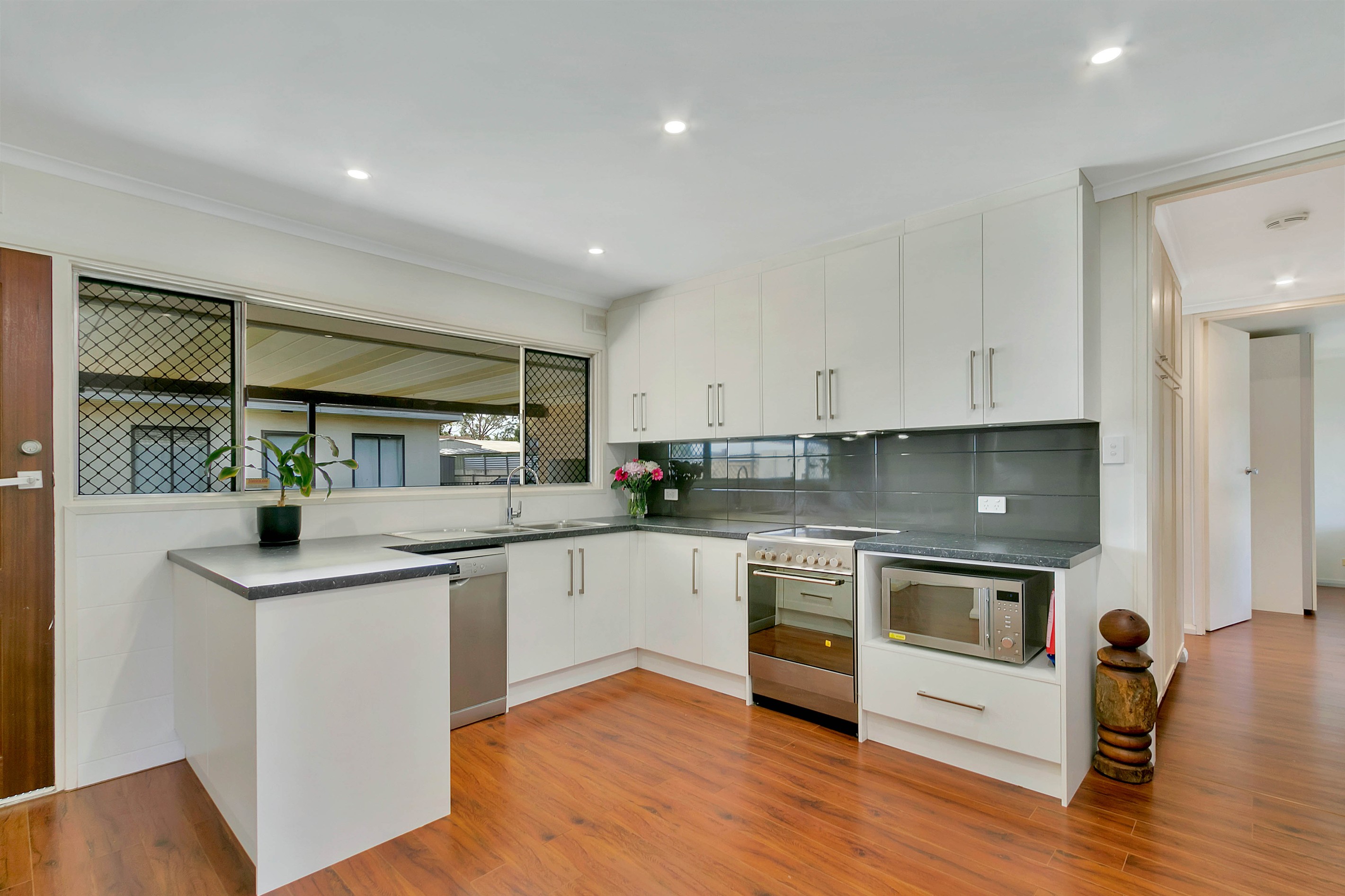 27 St Albans Road, Evanston Park, SA 5116