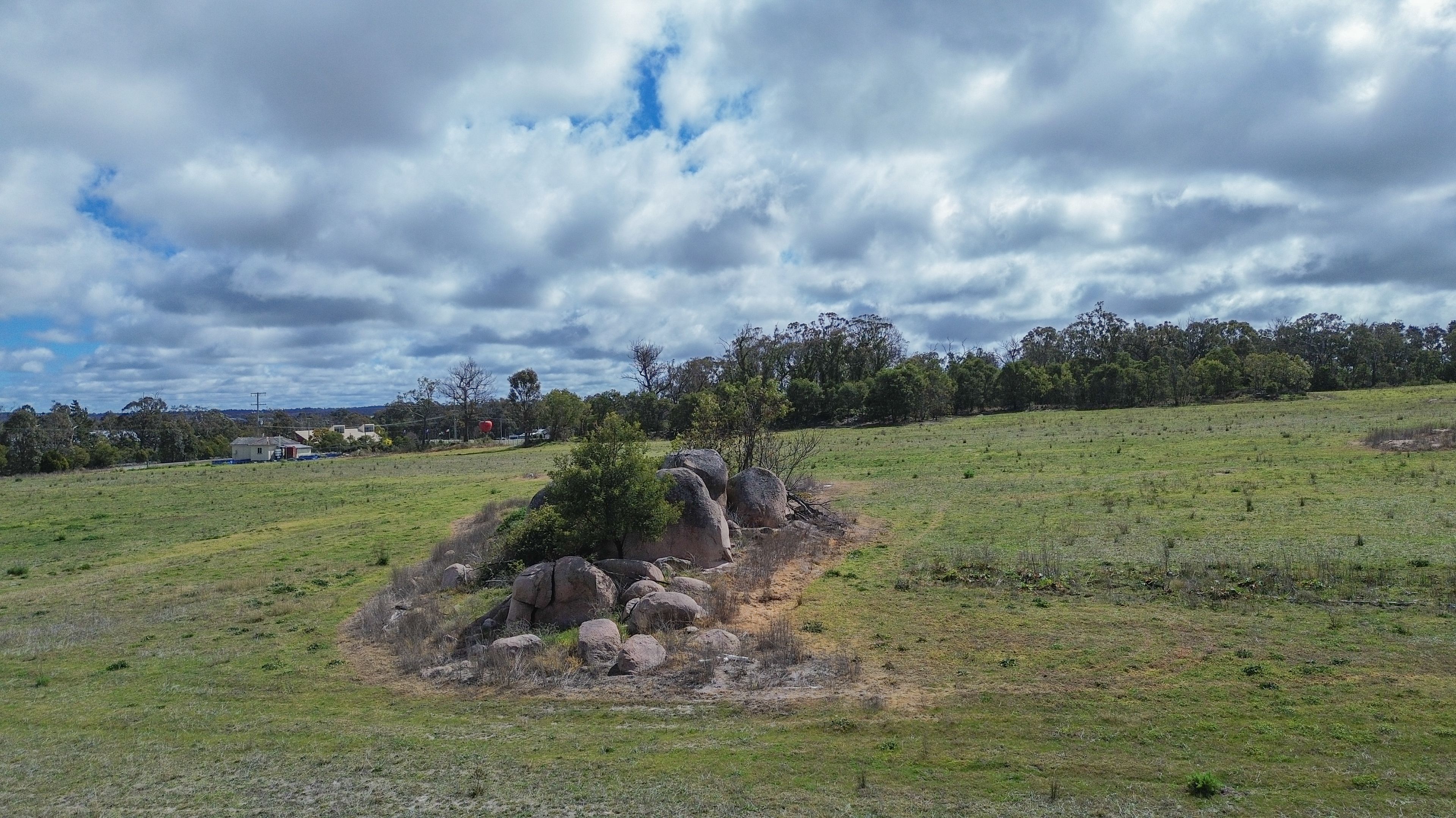 24935 New England Highway — photo 5 of 29