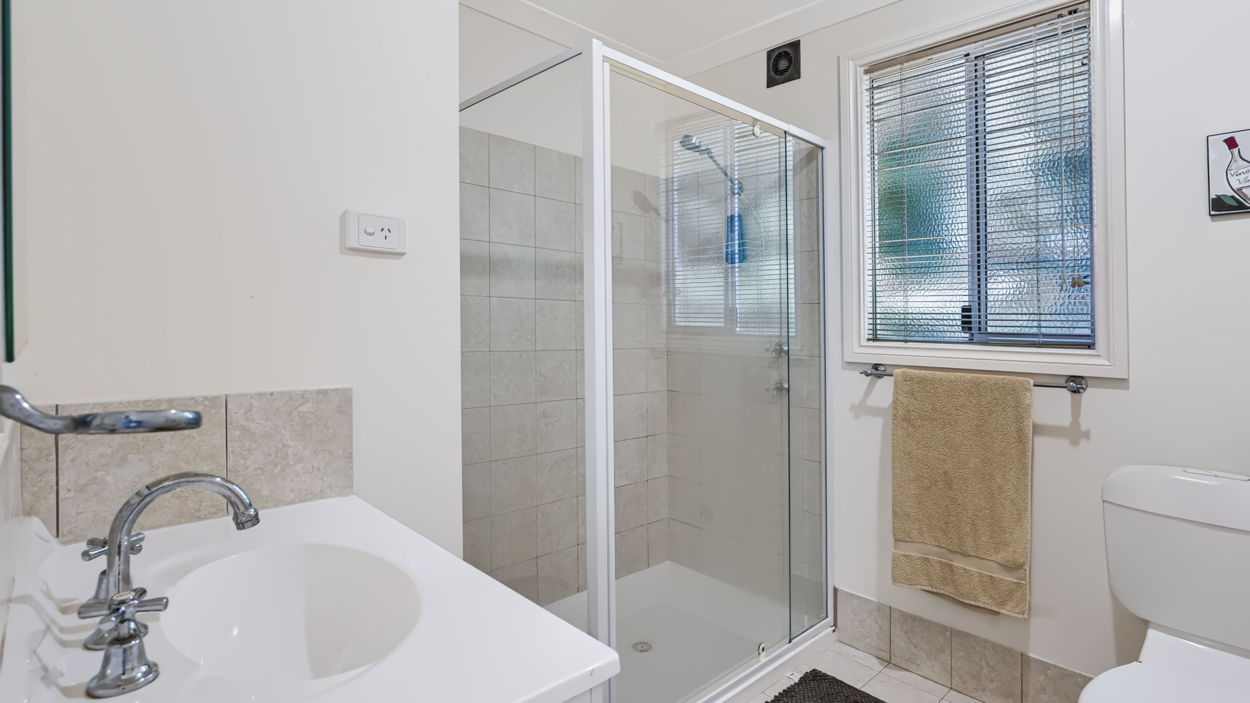 11 Hillcrest Rise — photo 15 of 28