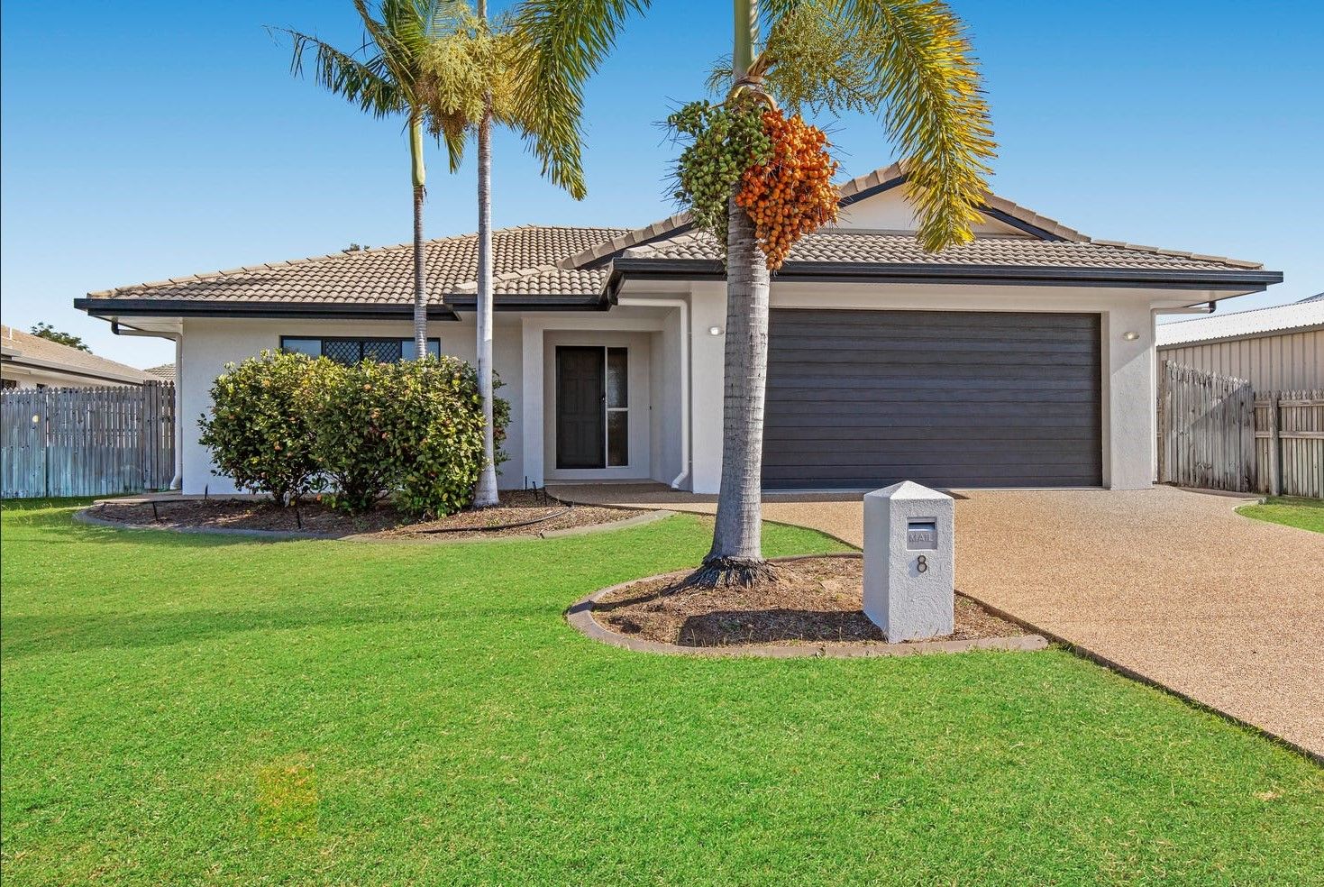 8 Chichester Avenue, Kirwan QLD 4817