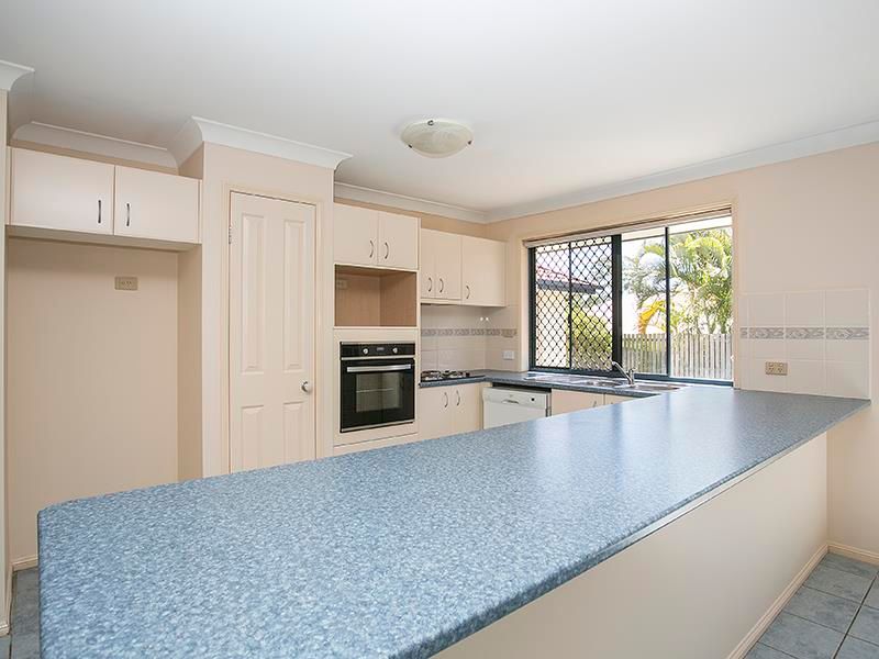 32 Viewpoint Drive, Springfield Lakes, QLD 4300