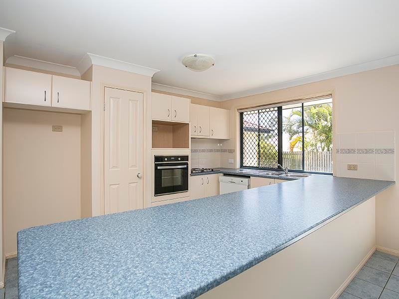 32 Viewpoint Drive, Springfield Lakes, QLD 4300