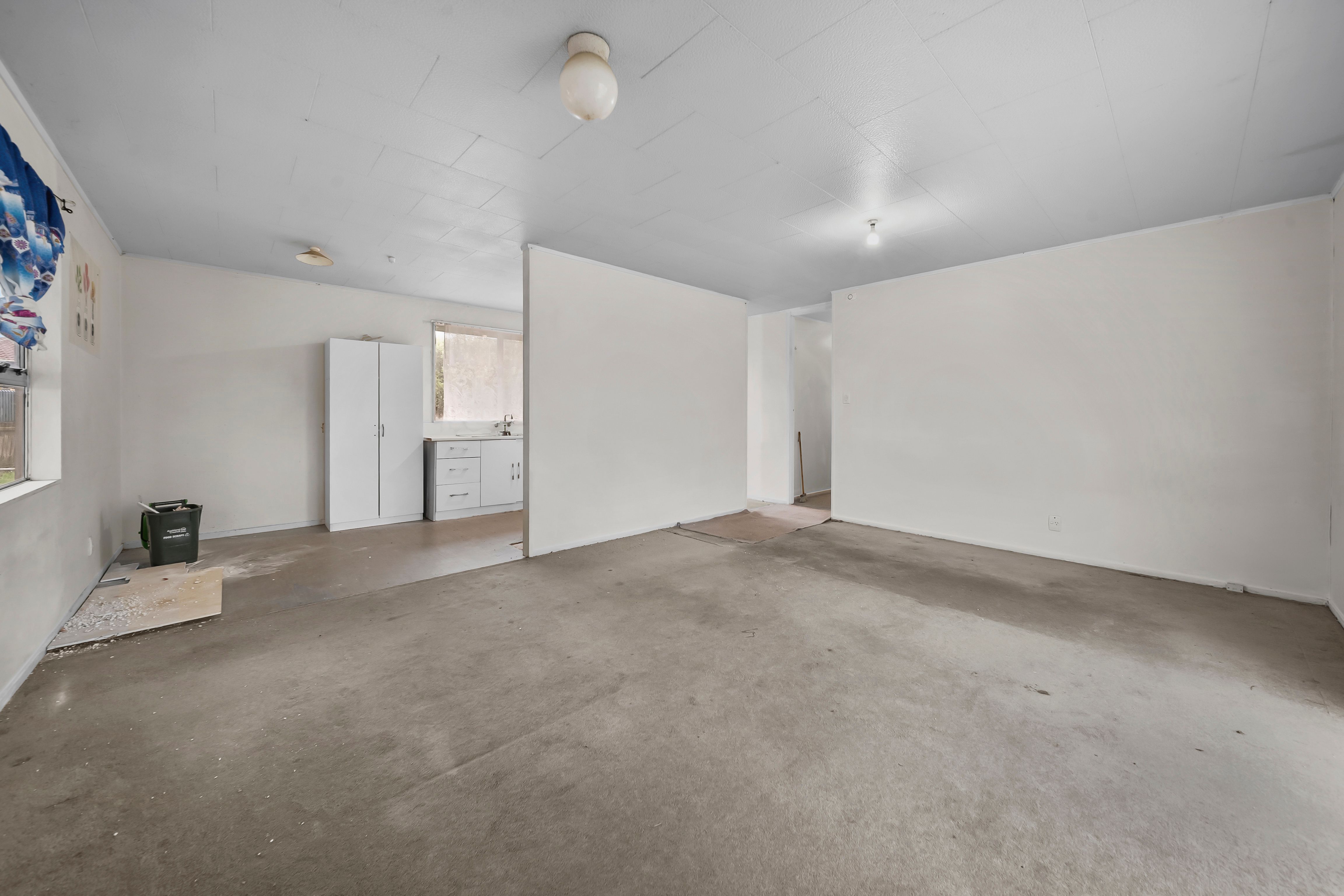 2/30 Kennington Drive, Clendon Park, Manukau City