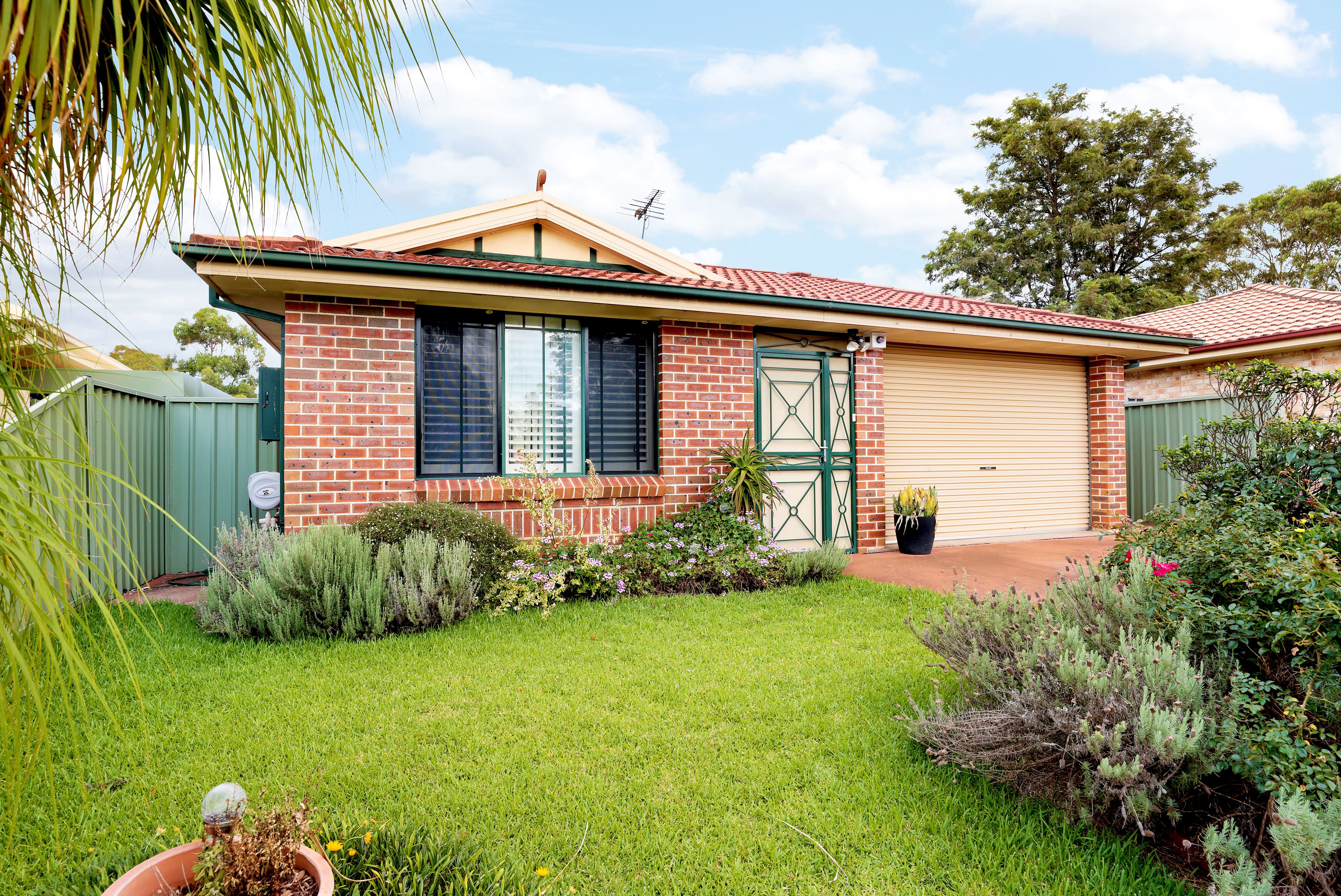 39 Wolara Avenue, Glenmore Park NSW 2745