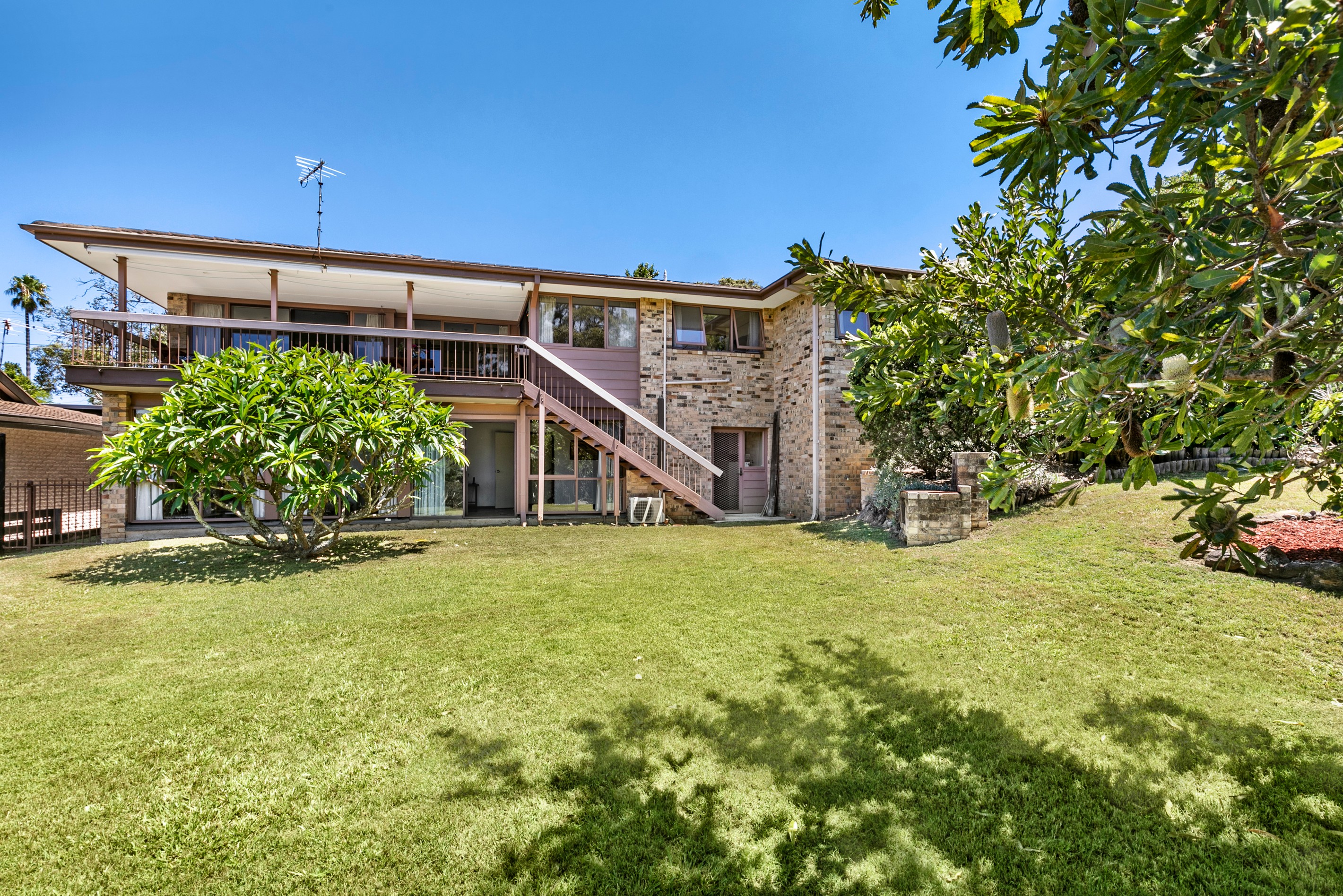 10 Jessica Gardens, St Ives, NSW 2075