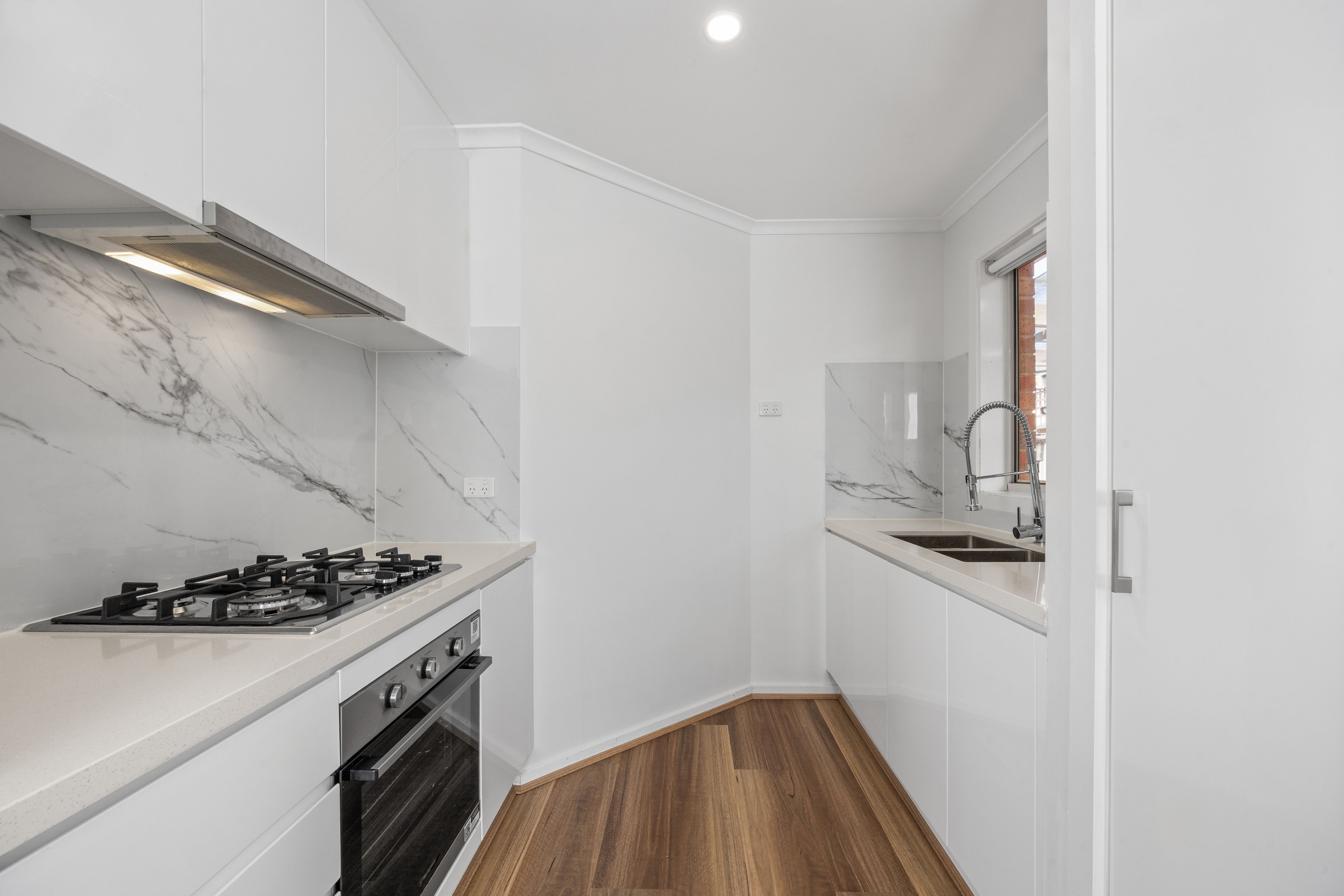 2 Howqua Court — photo 3 of 11