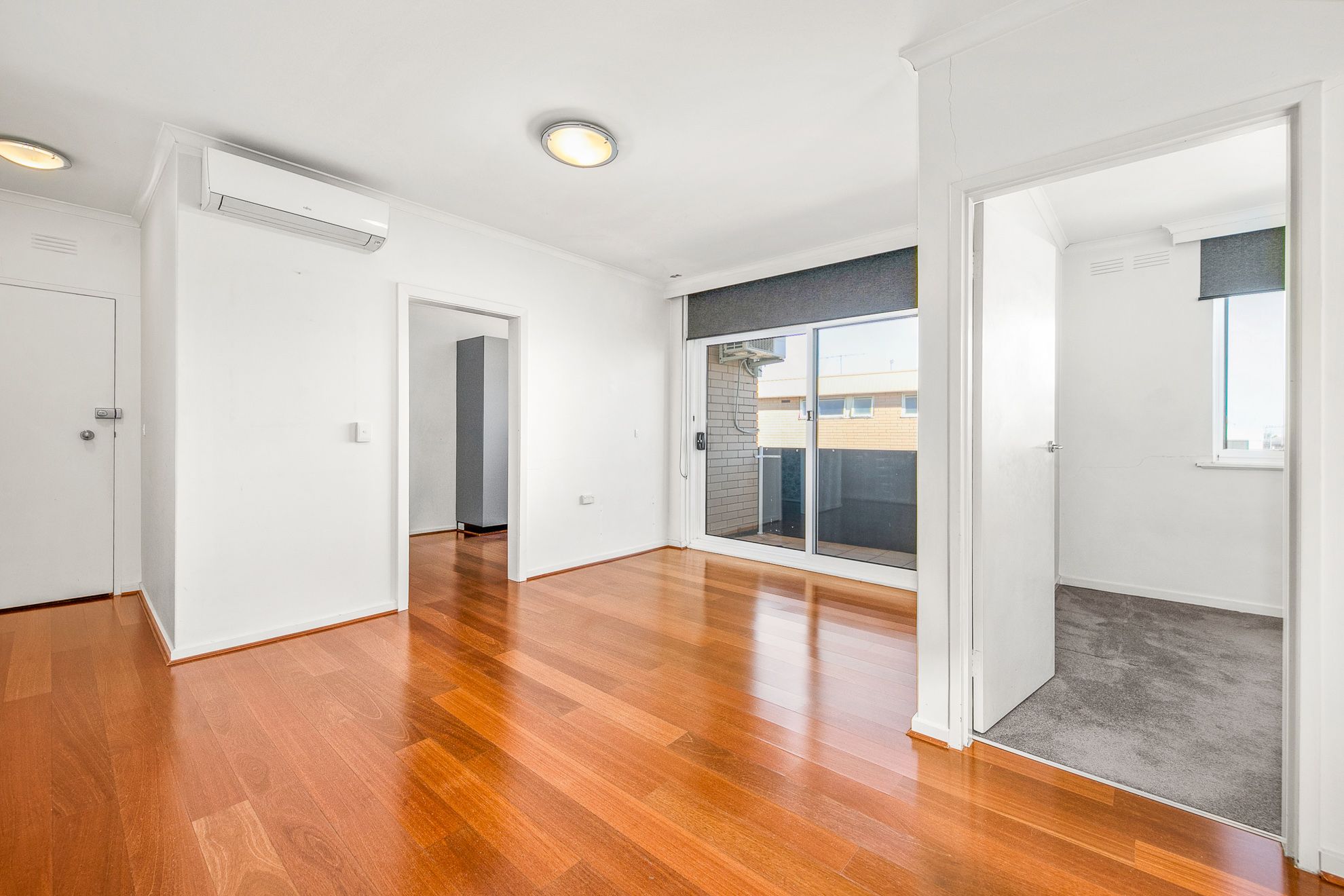 9/6 McKay Street — photo 3 of 9