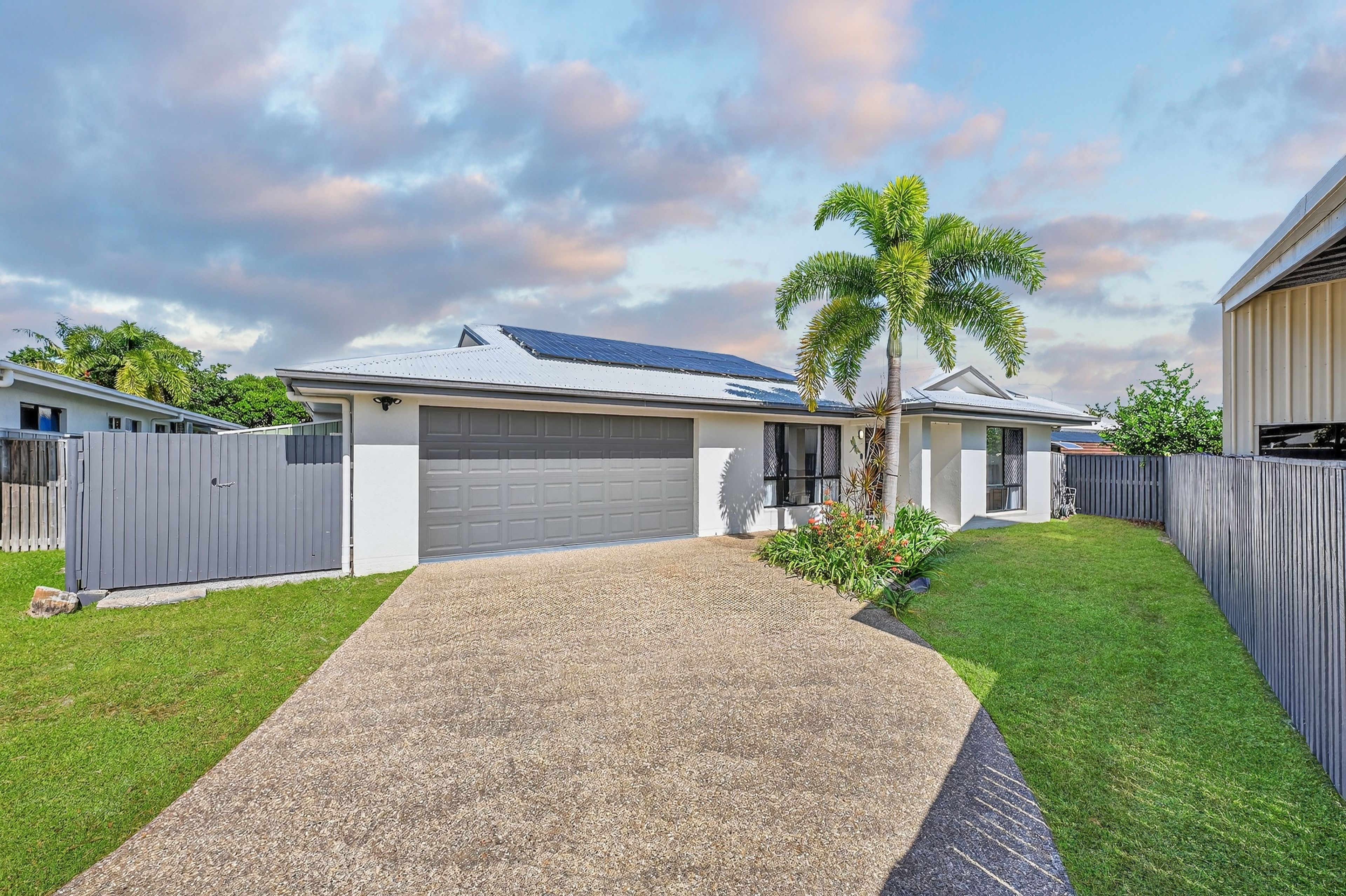 8 Henning Court, Bushland Beach, QLD 4818