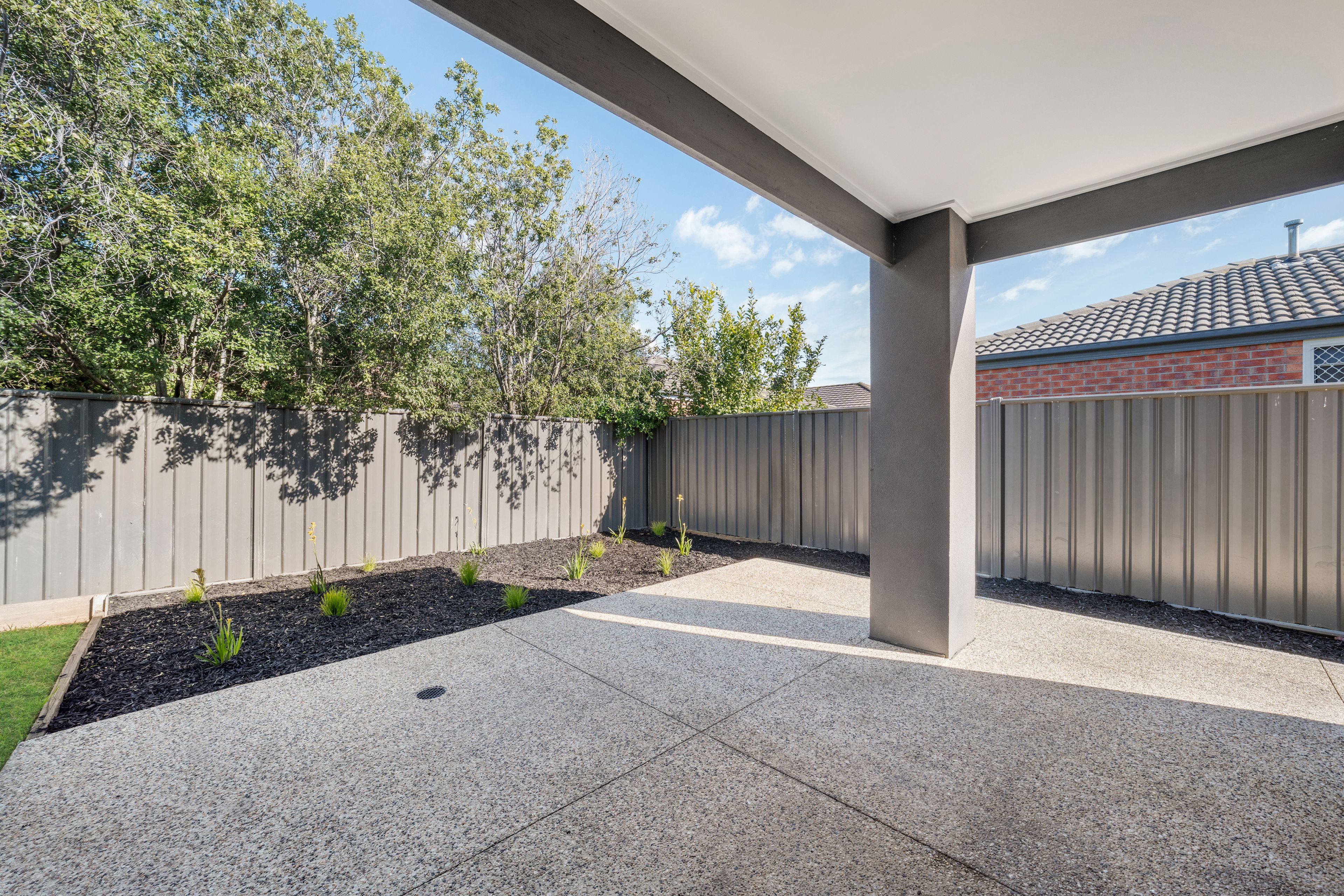 34 Fleuve Rise — photo 8 of 16