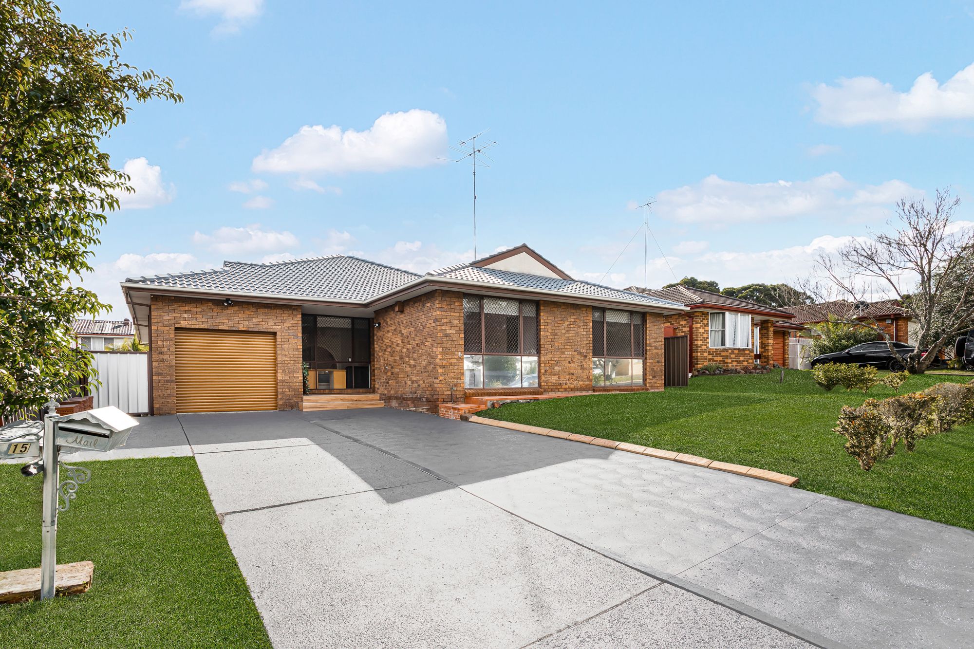 15 Bowerbird Crescent, St Clair, NSW 2759