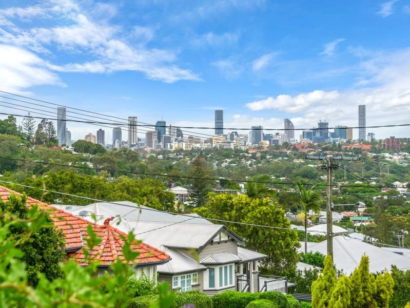 48 Yarradale Street, Newmarket, QLD 4051