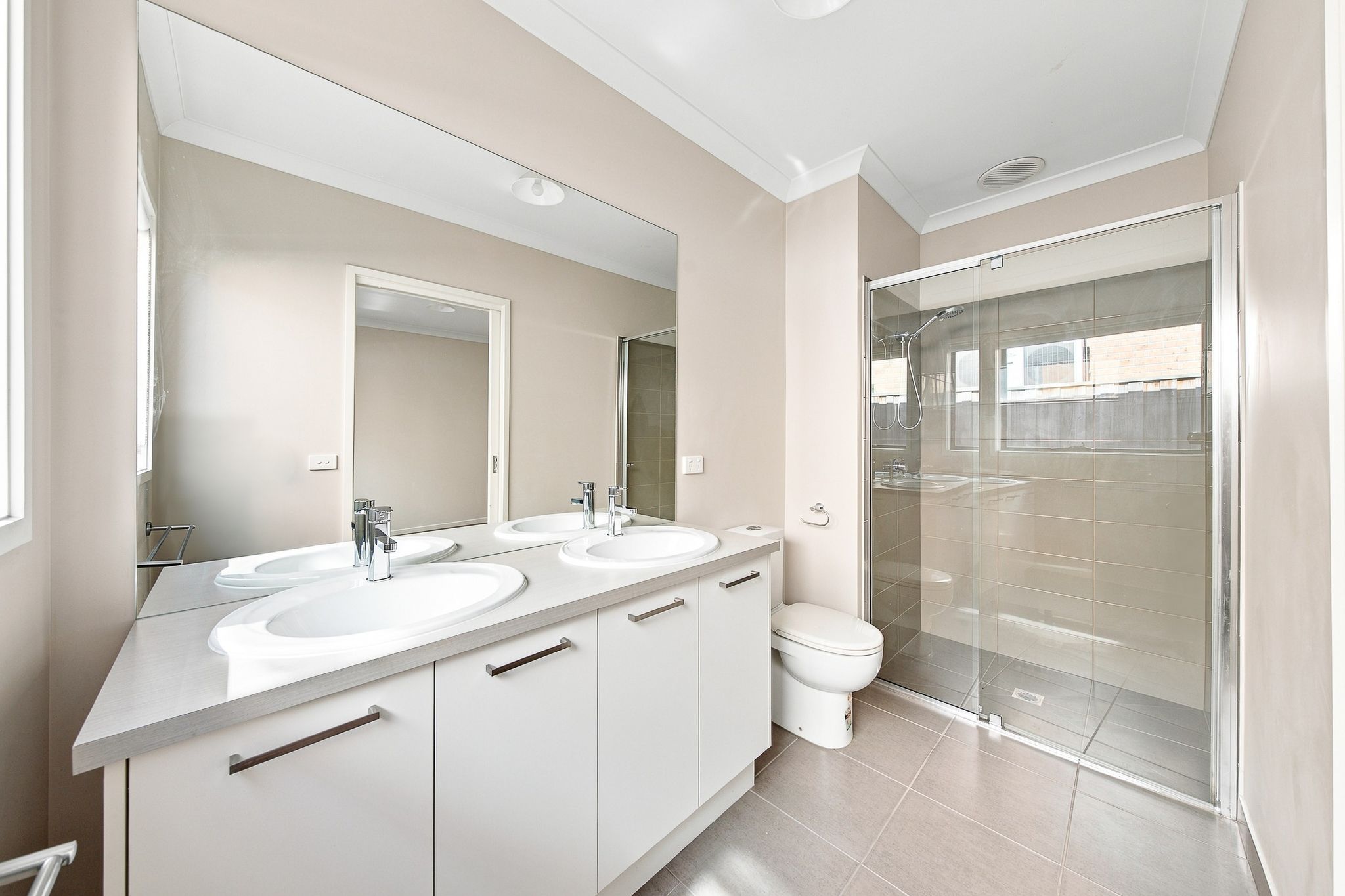 45 Littleshore Crescent — photo 15 of 19