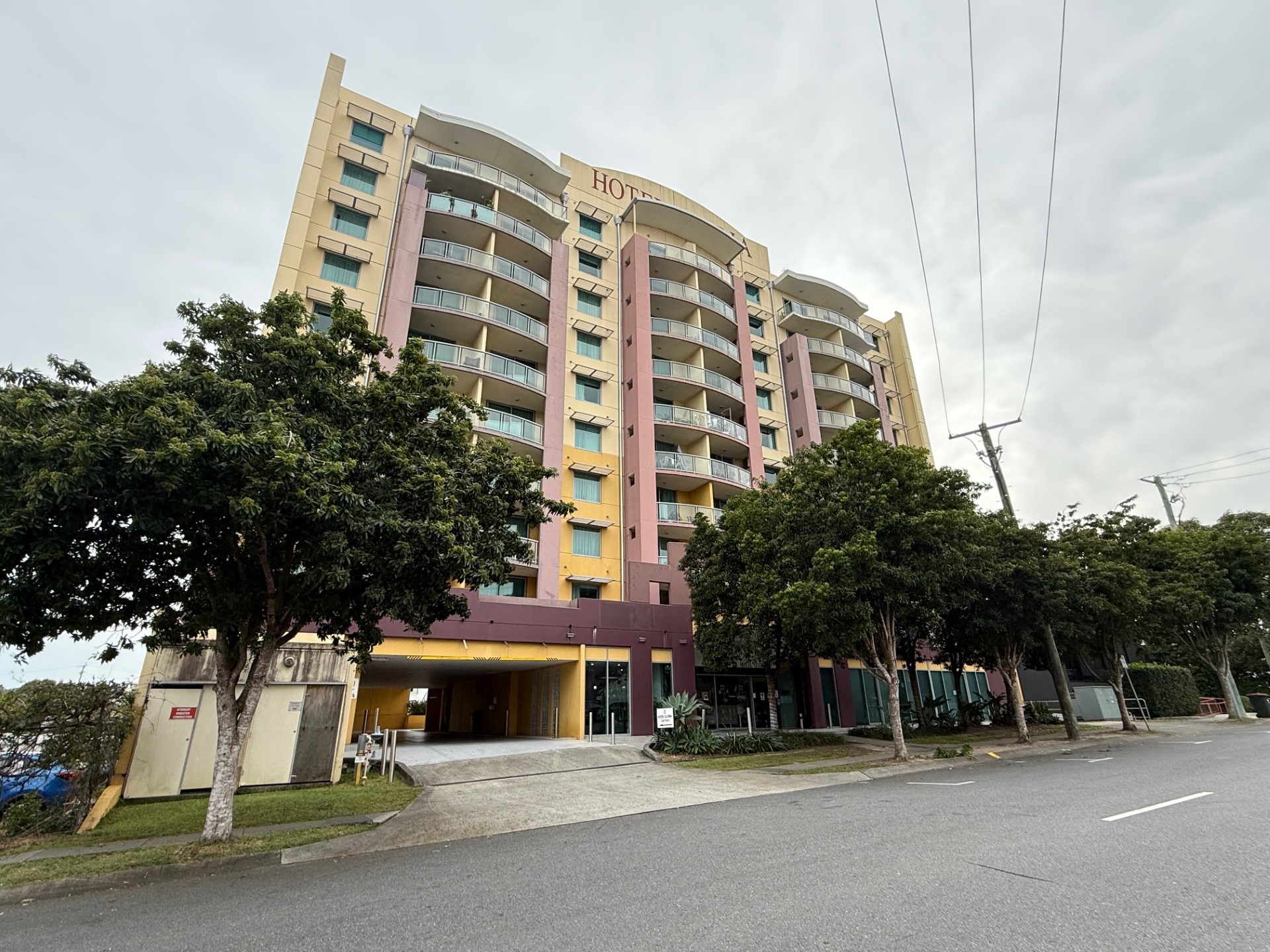 GF Suite 1/14 Carol Avenue, Springwood, QLD 4127