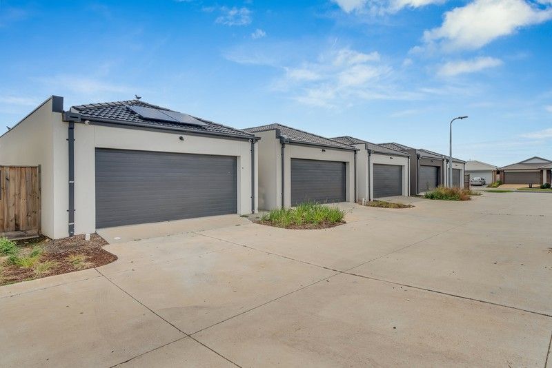 26 Spector Walk — photo 12 of 15