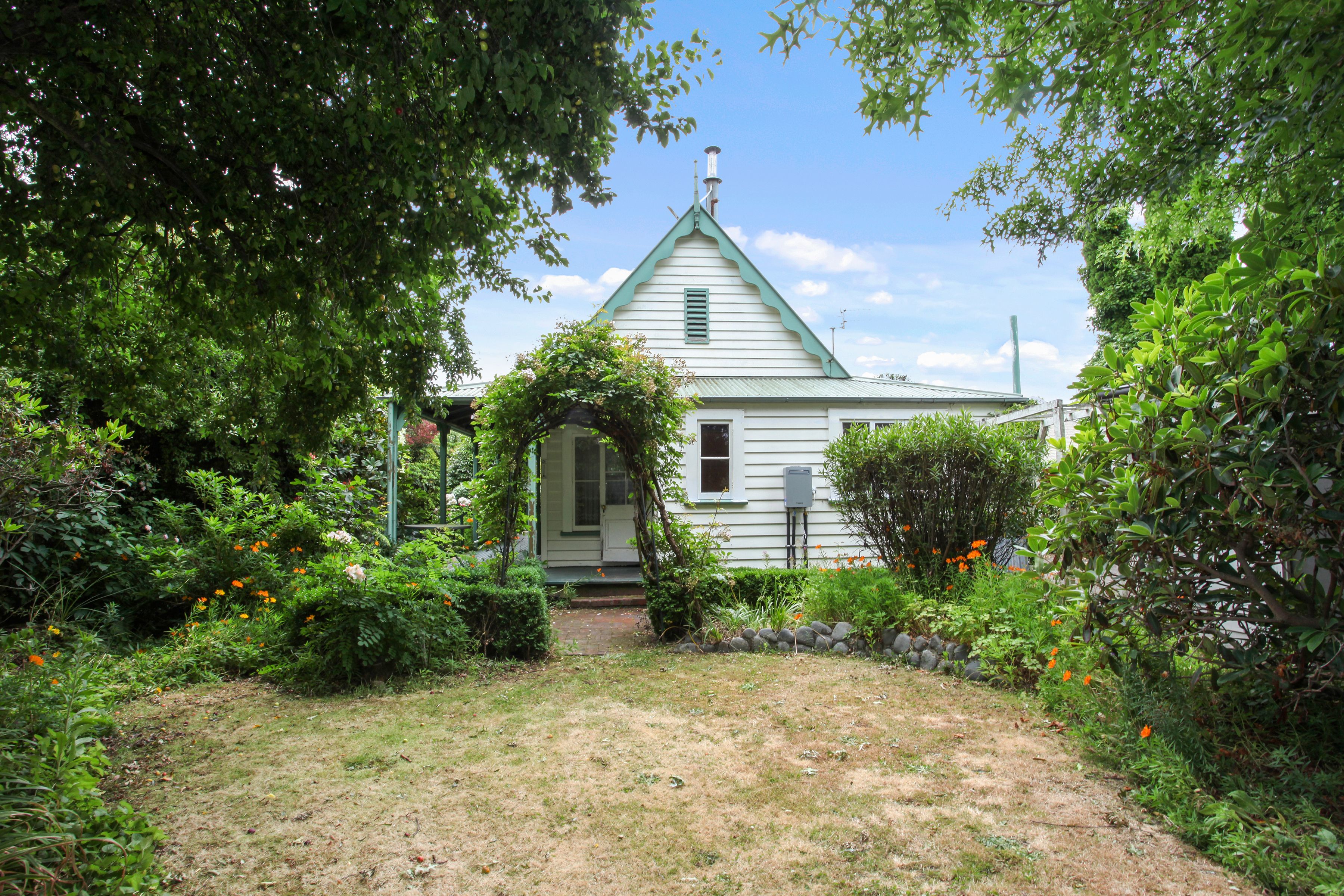4 Strack Place, Redwood, Christchurch City